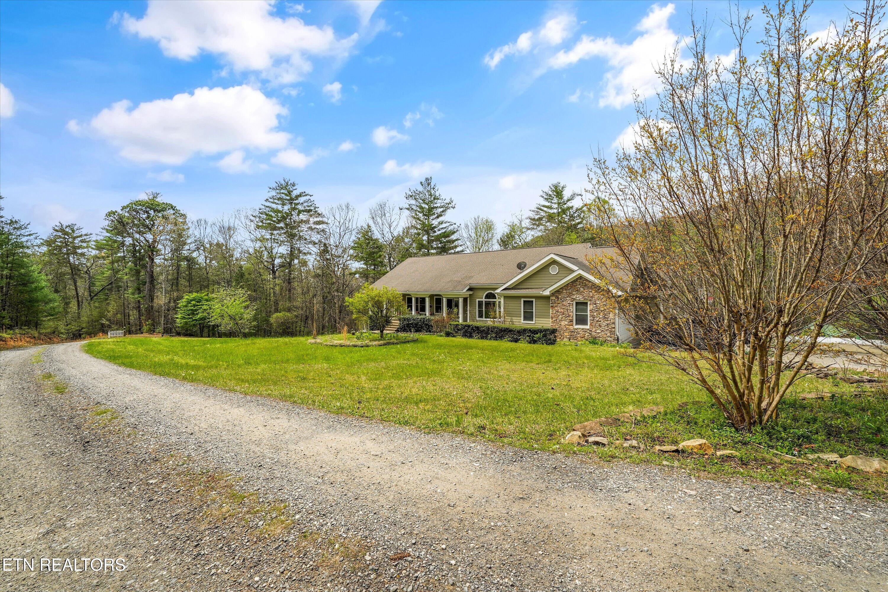 117 Cooper Road Tallassee TN 37878
