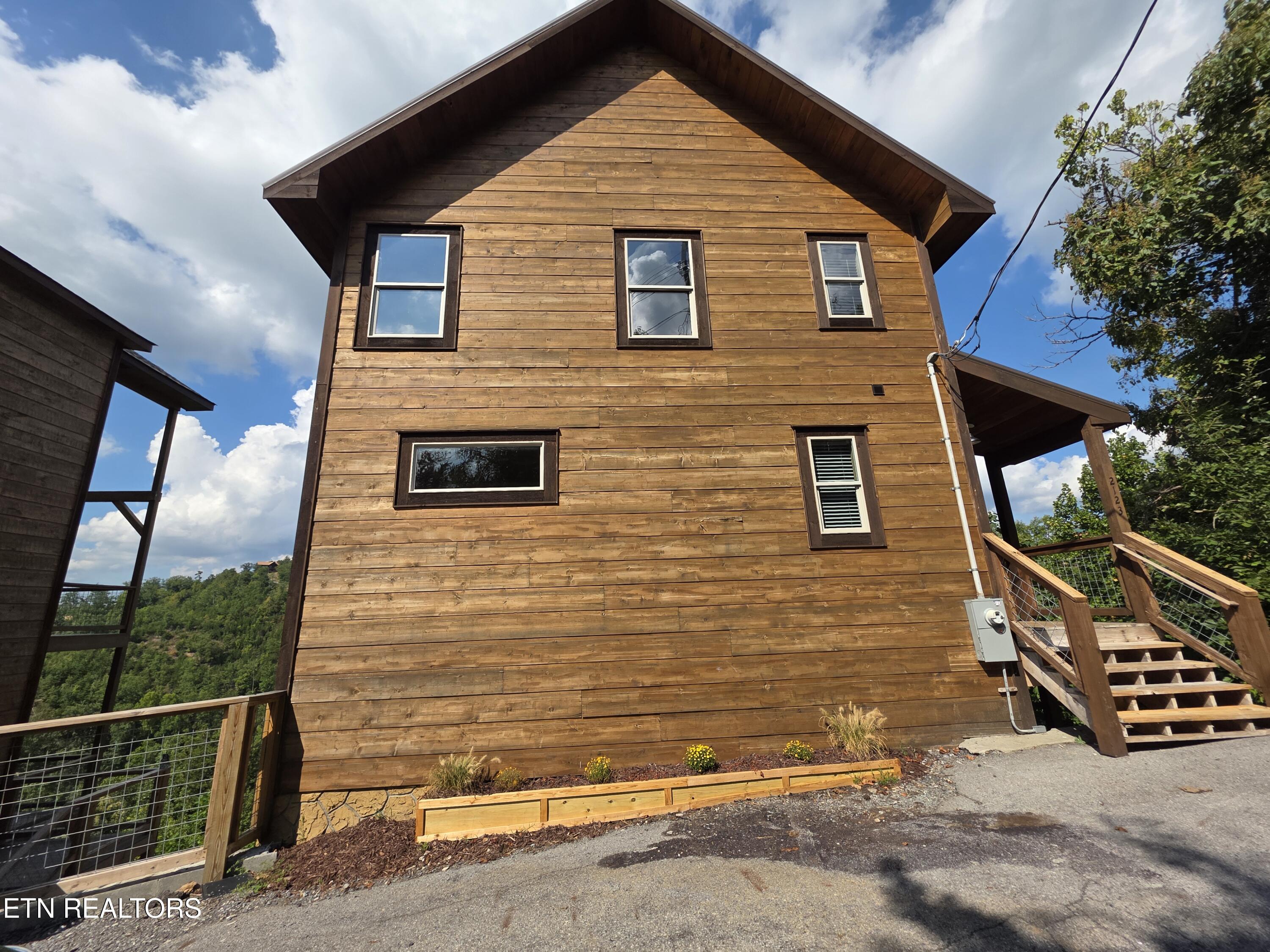 2123 Windy Lane Sevierville TN 37876