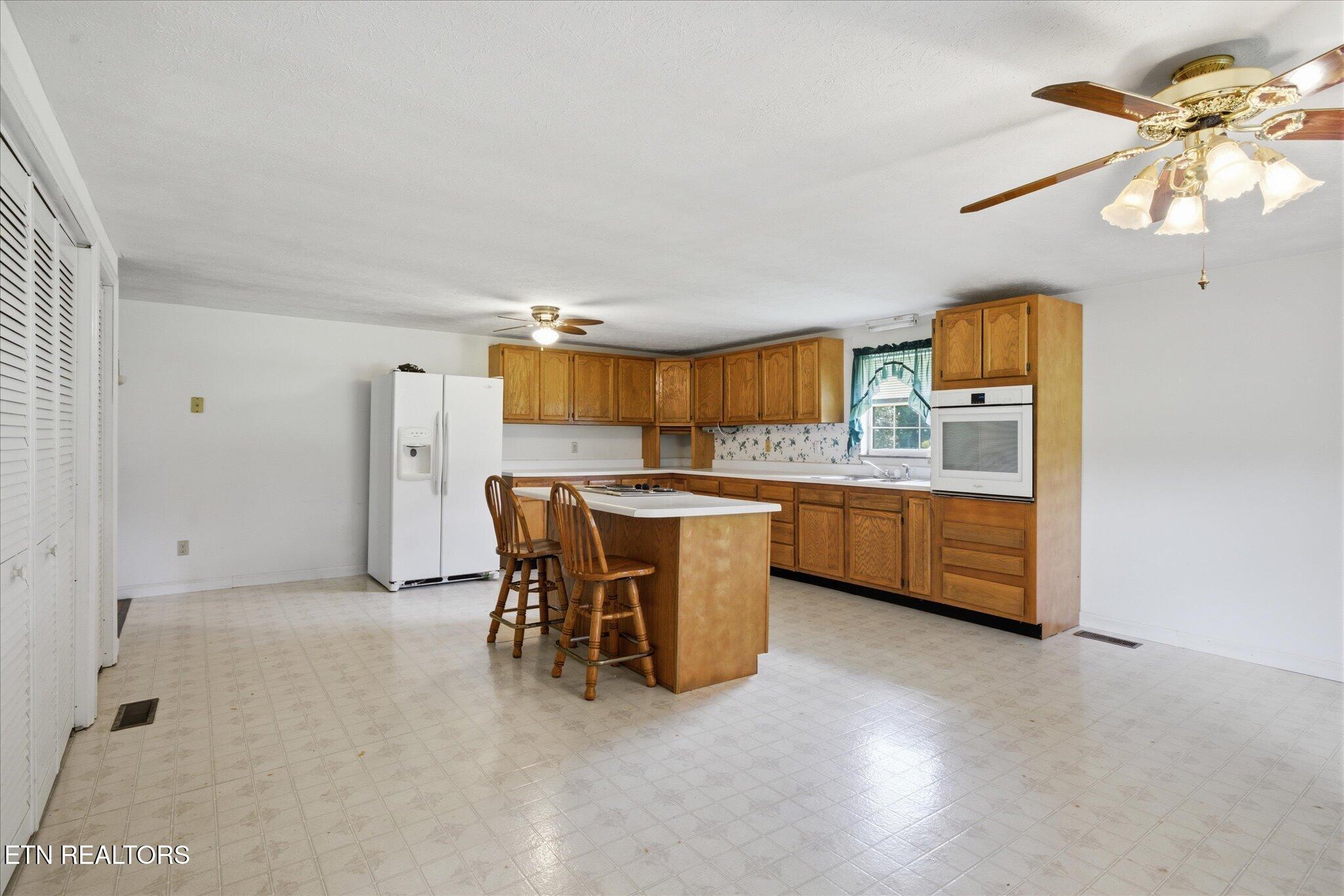 193 Loyston Road Maynardville TN 37807