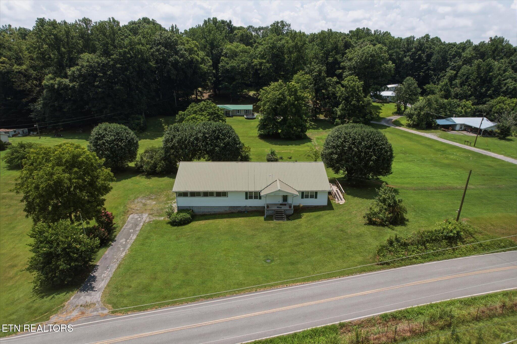 193 Loyston Road Maynardville TN 37807