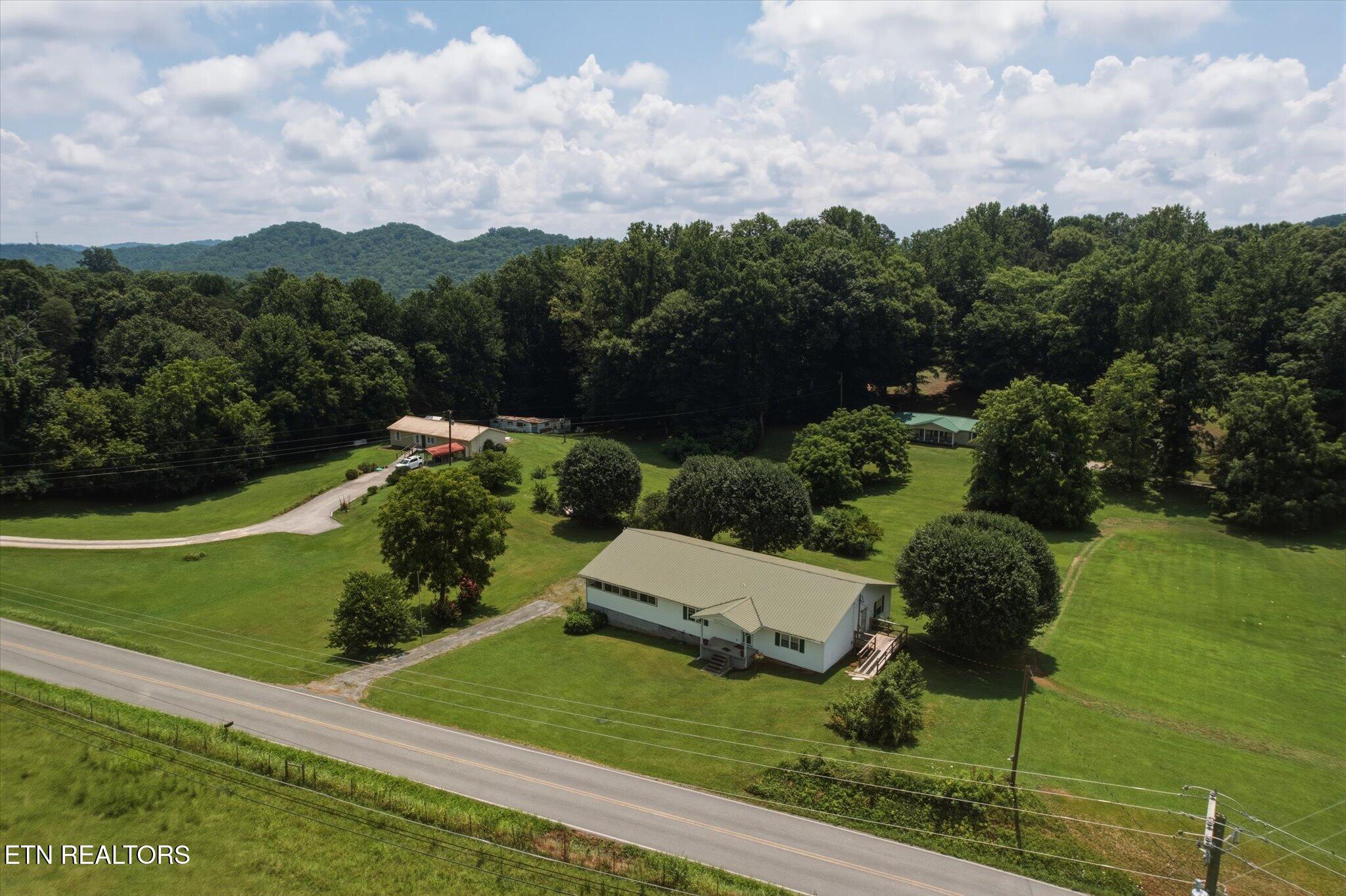 193 Loyston Road Maynardville TN 37807