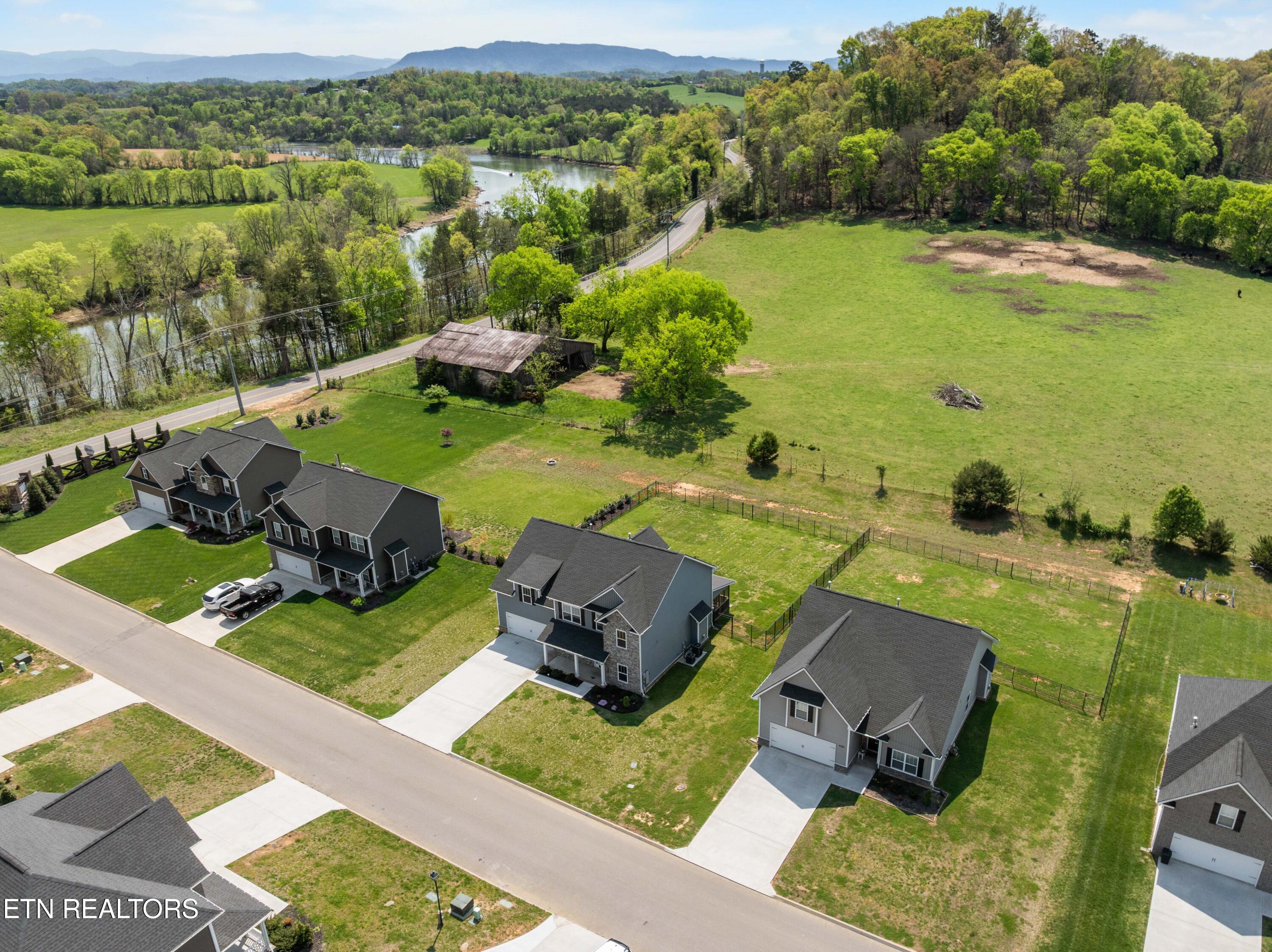 2013 Farm Boulevard Sevierville TN 37876