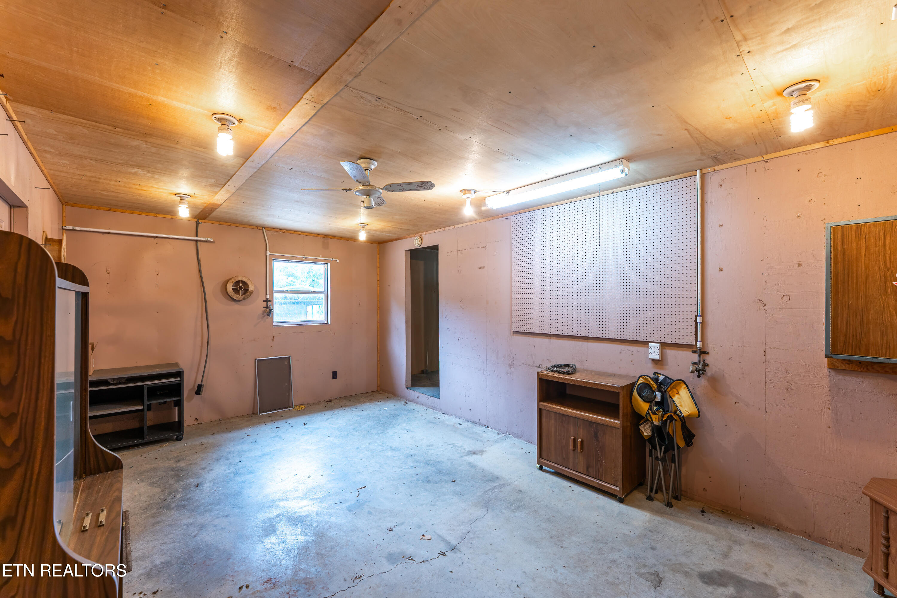255 Cold Stream Farm Road Madisonville TN 37354