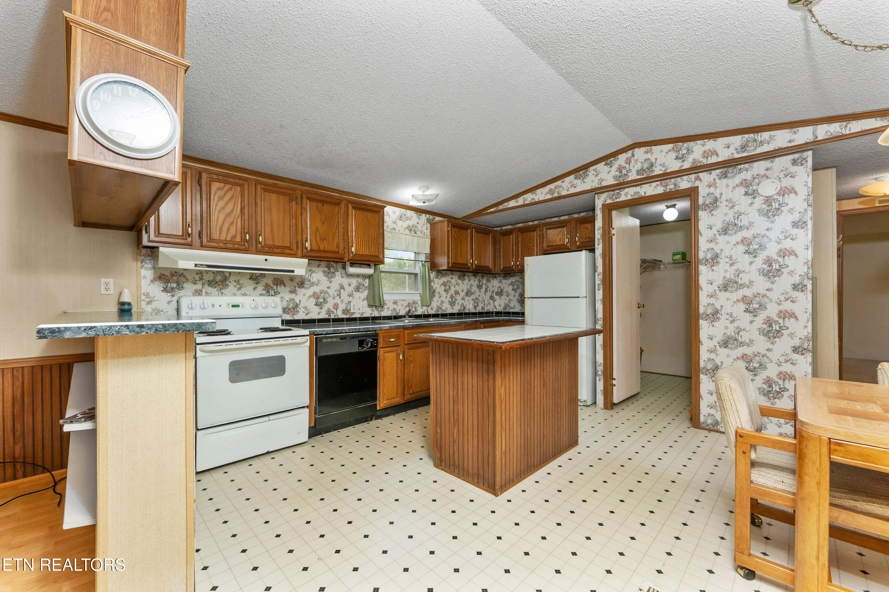 255 Cold Stream Farm Road Madisonville TN 37354