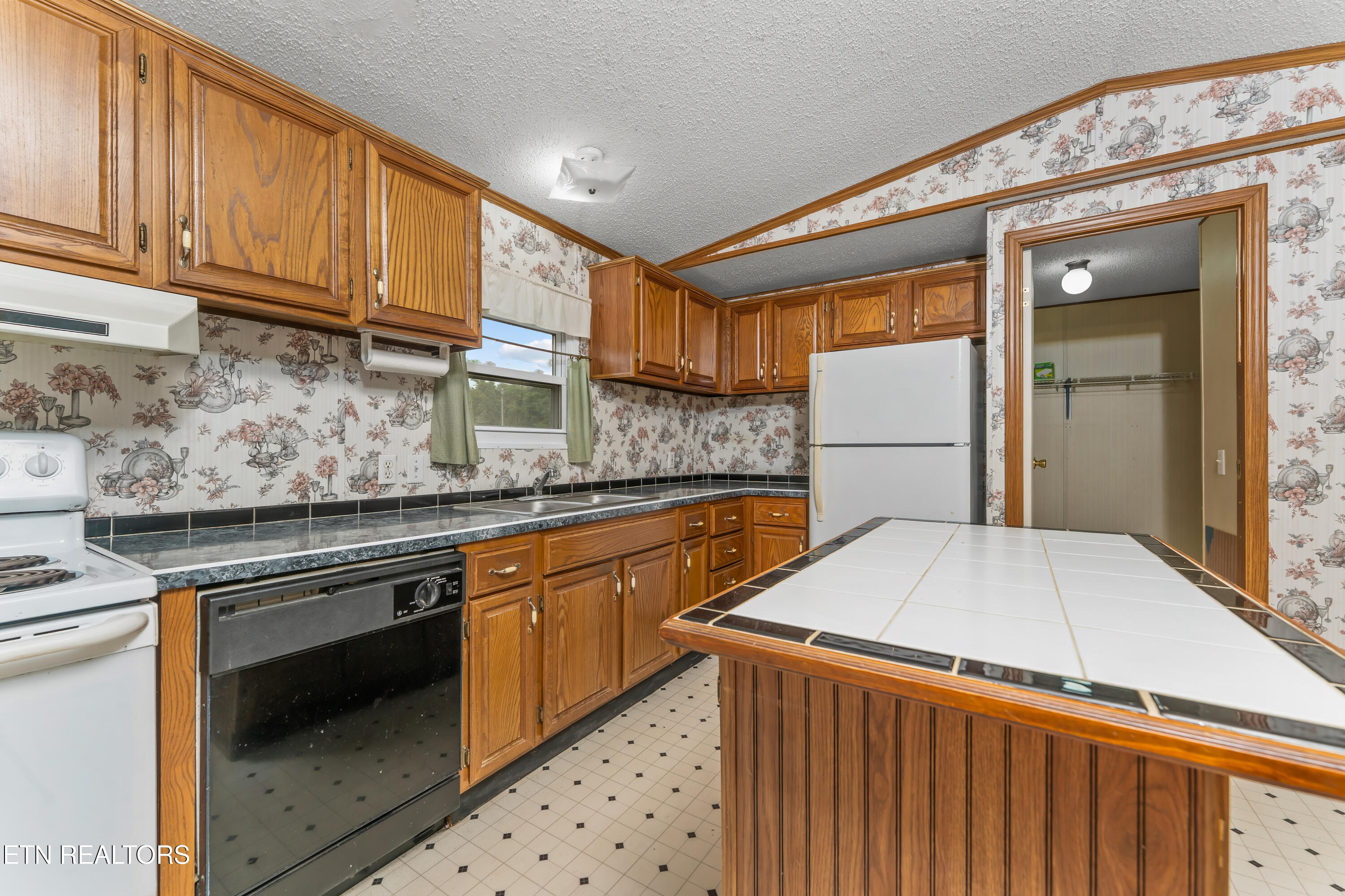 255 Cold Stream Farm Road Madisonville TN 37354