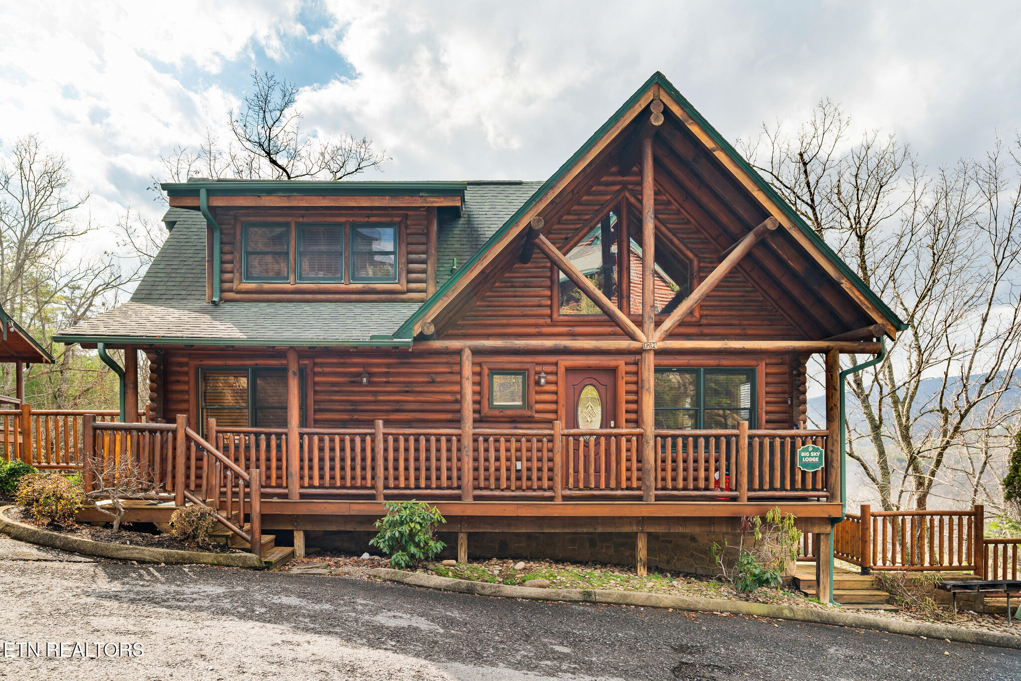 1734 Summit View Way Pigeon Forge TN 37862