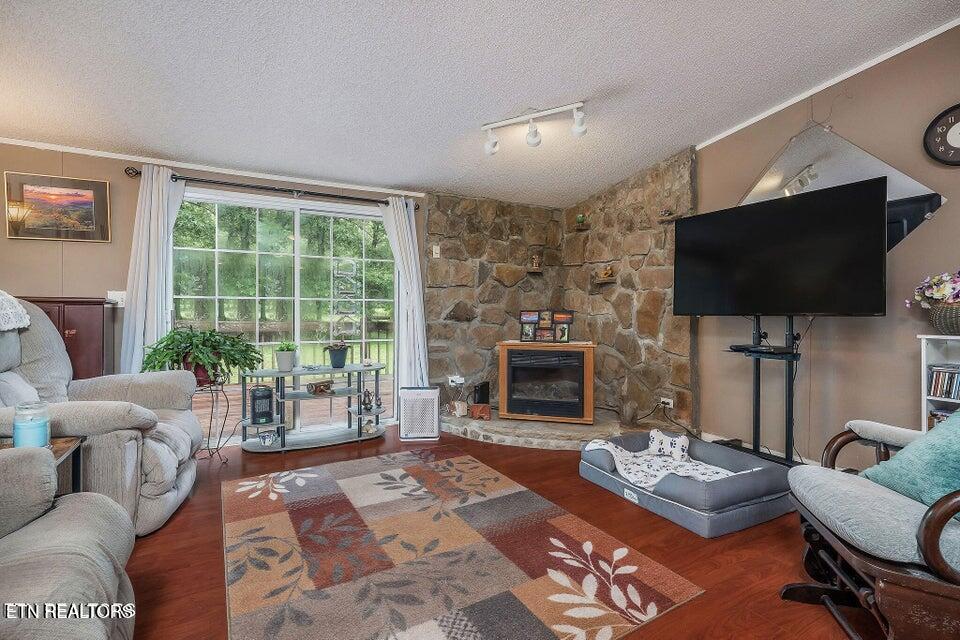 638 Crestview Loop Crossville TN 38571
