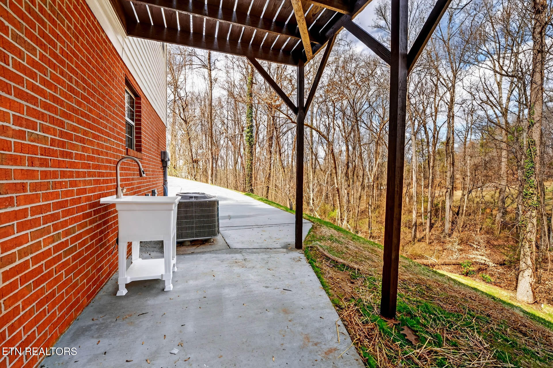 1050 Briar Court Talbott TN 37877