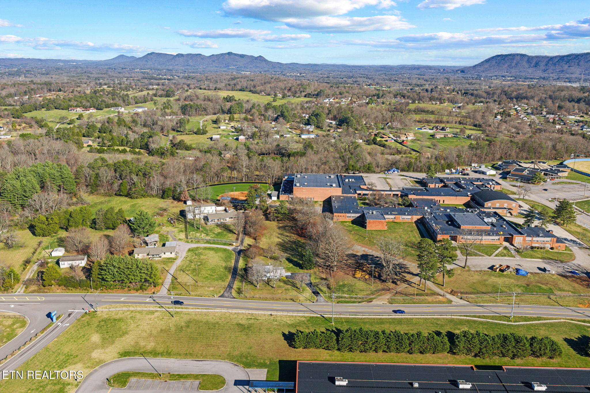 7700 Tazewell Pike Corryton TN 37721