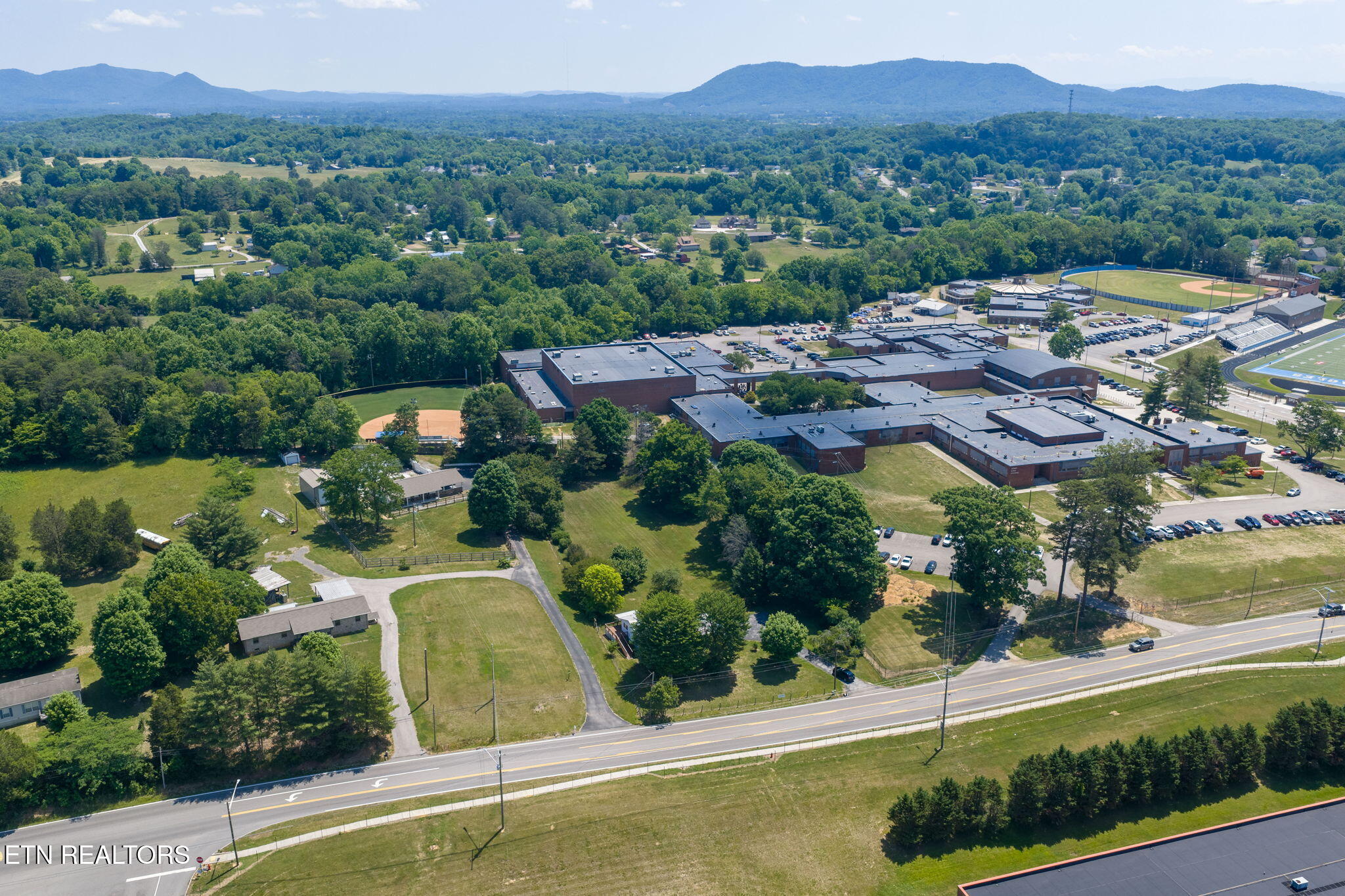 7700 Tazewell Pike Corryton TN 37721