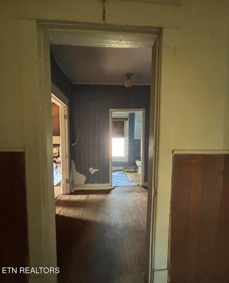 122 Ohio Avenue Etowah TN 37331