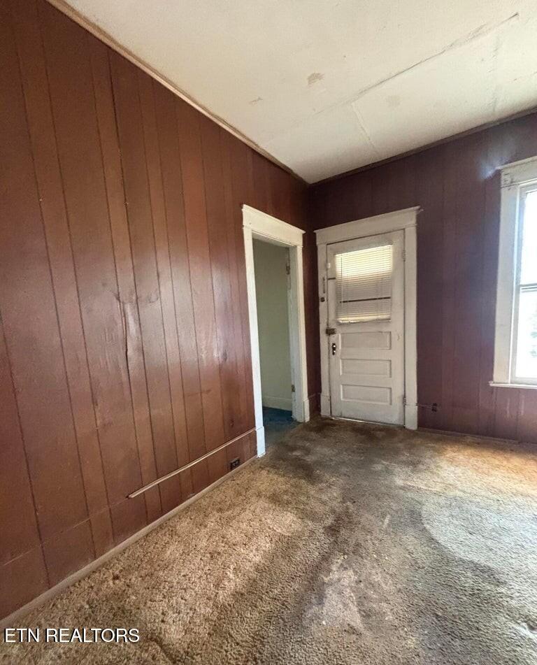 122 Ohio Avenue Etowah TN 37331