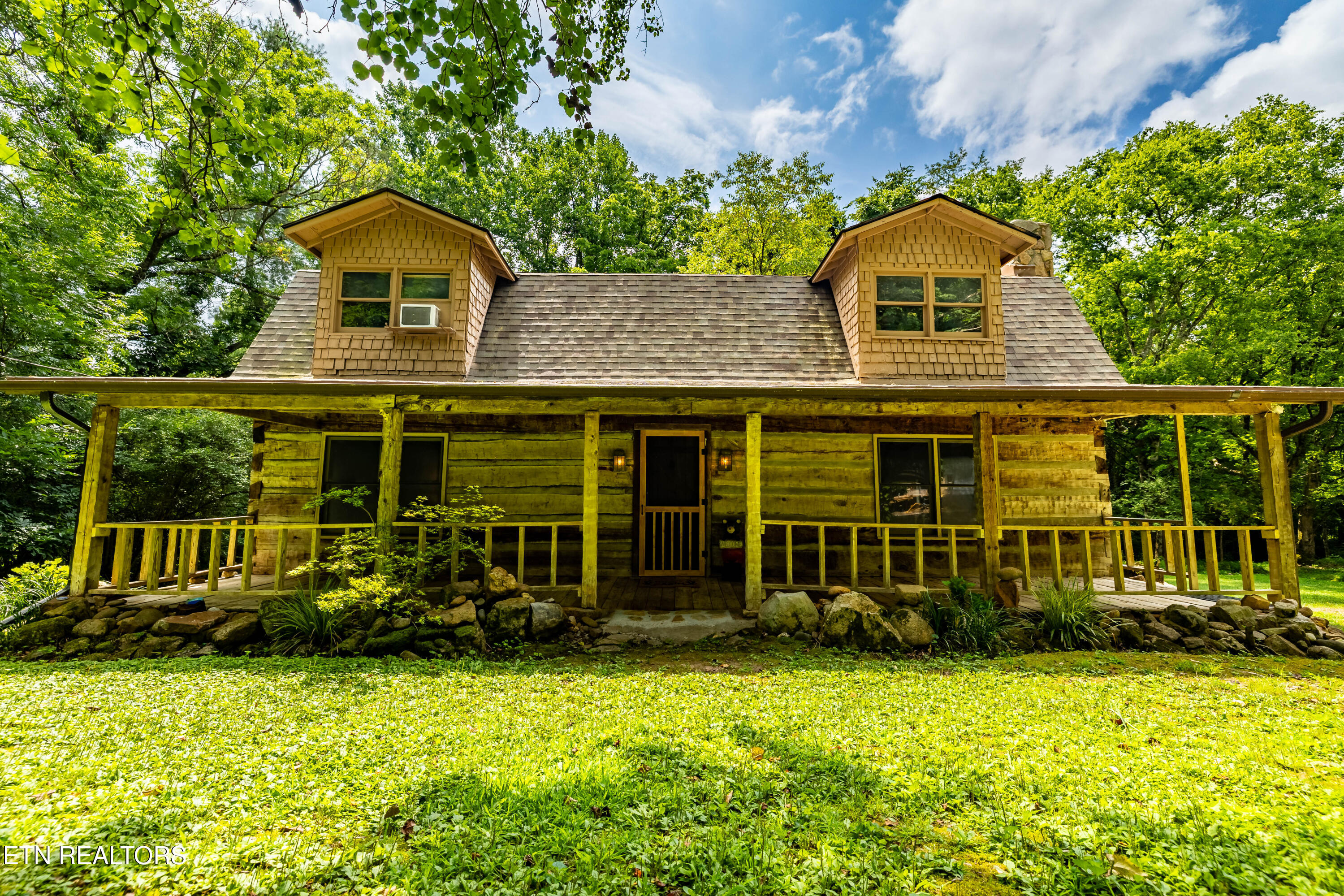 143 Old West Millers Cove Road Walland TN 37886