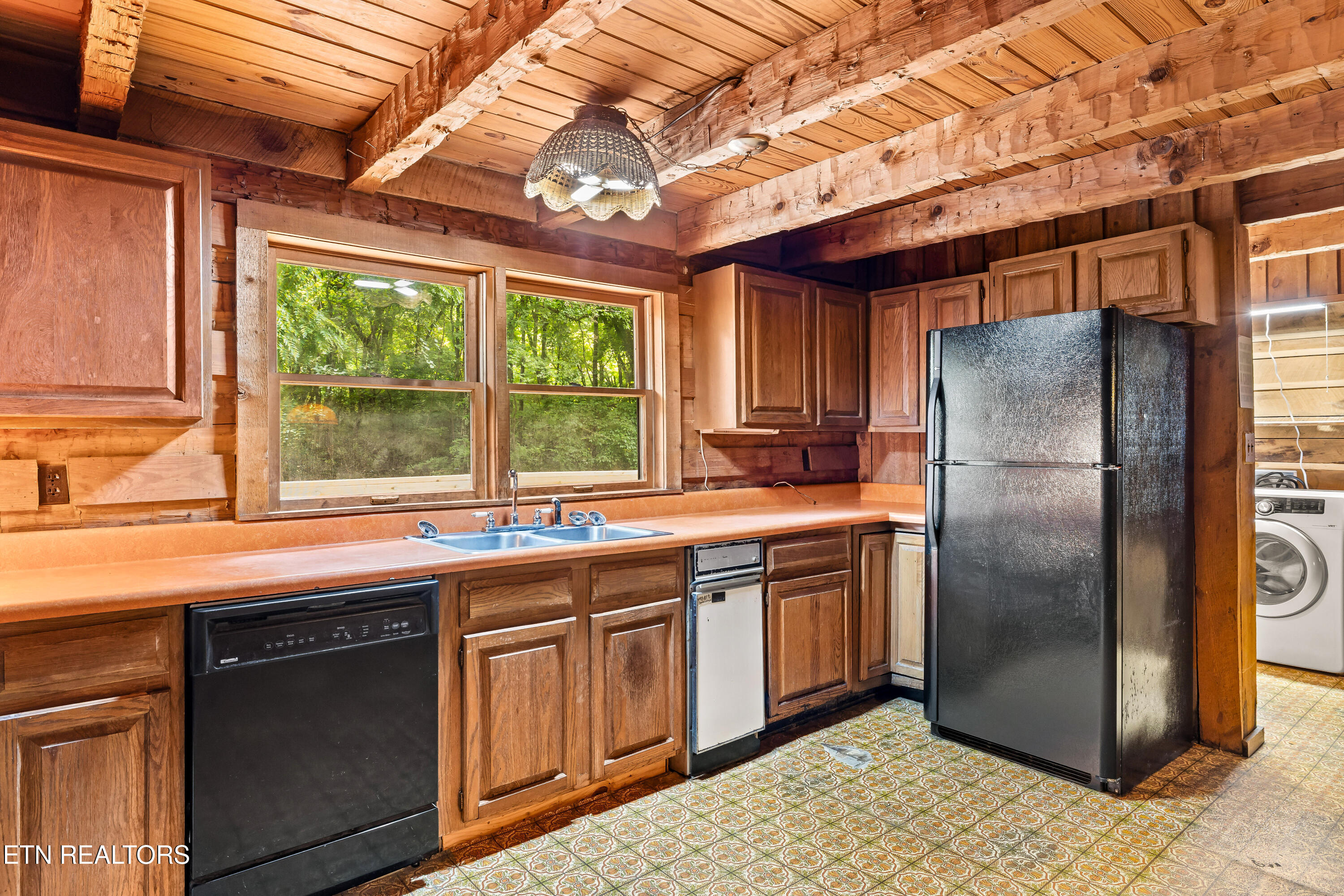 143 Old West Millers Cove Road Walland TN 37886