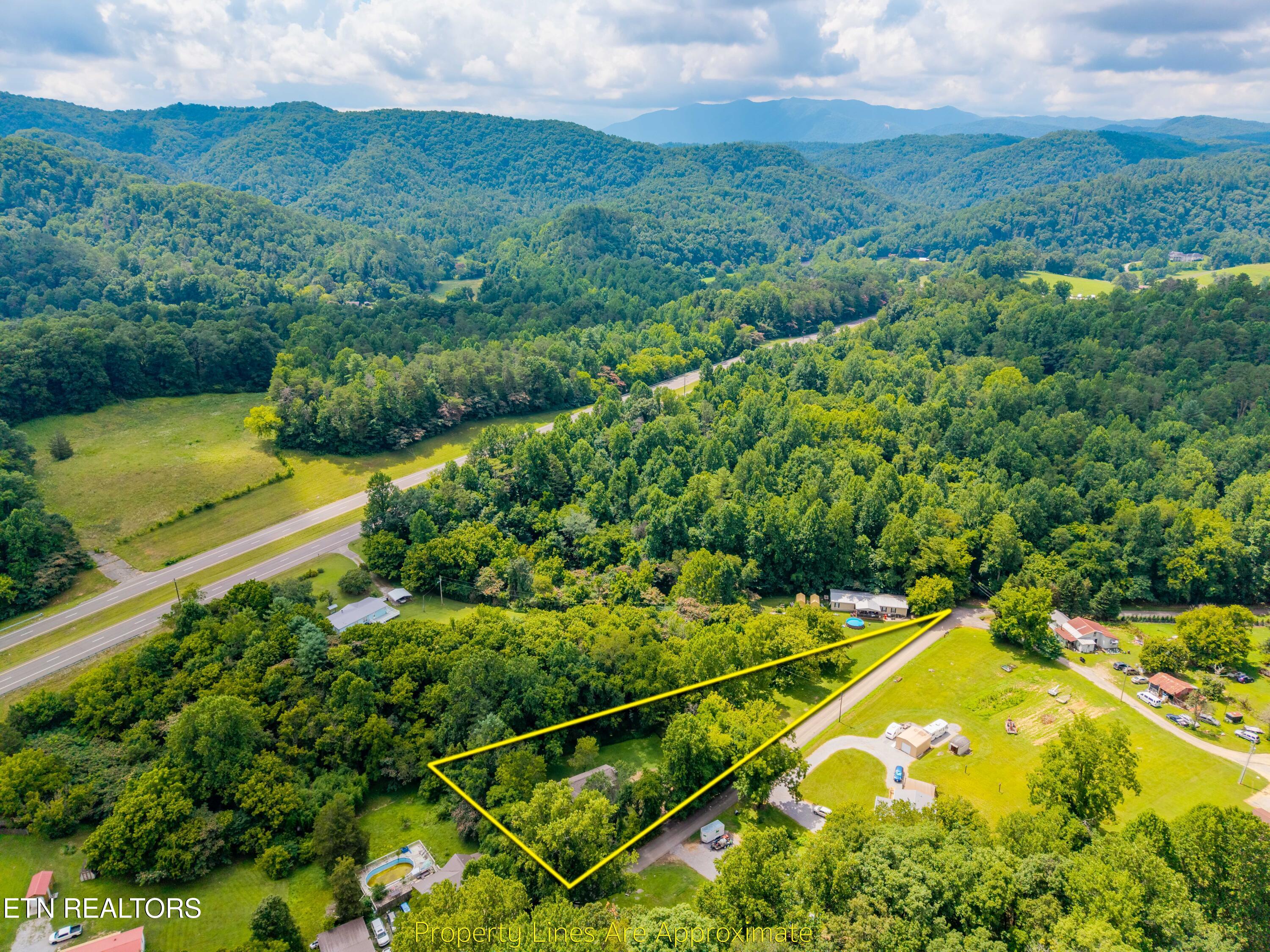 143 Old West Millers Cove Road Walland TN 37886