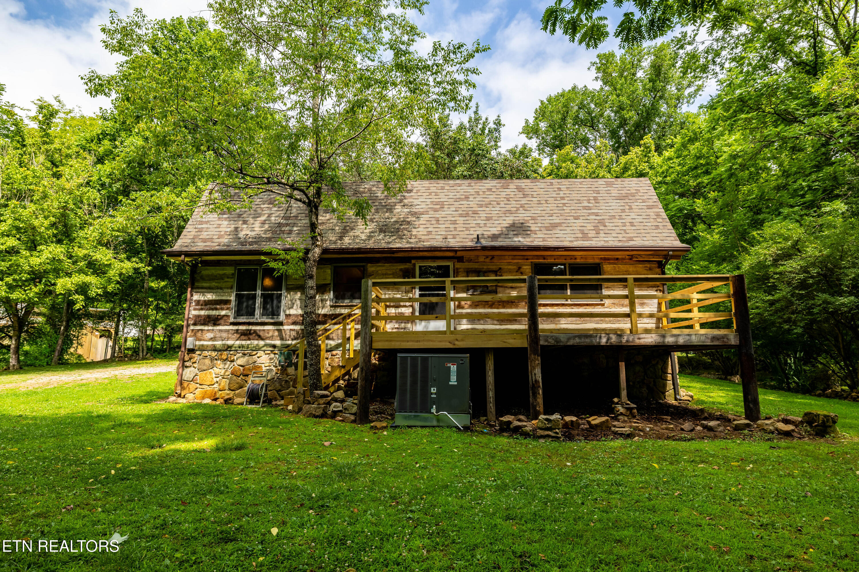 143 Old West Millers Cove Road Walland TN 37886