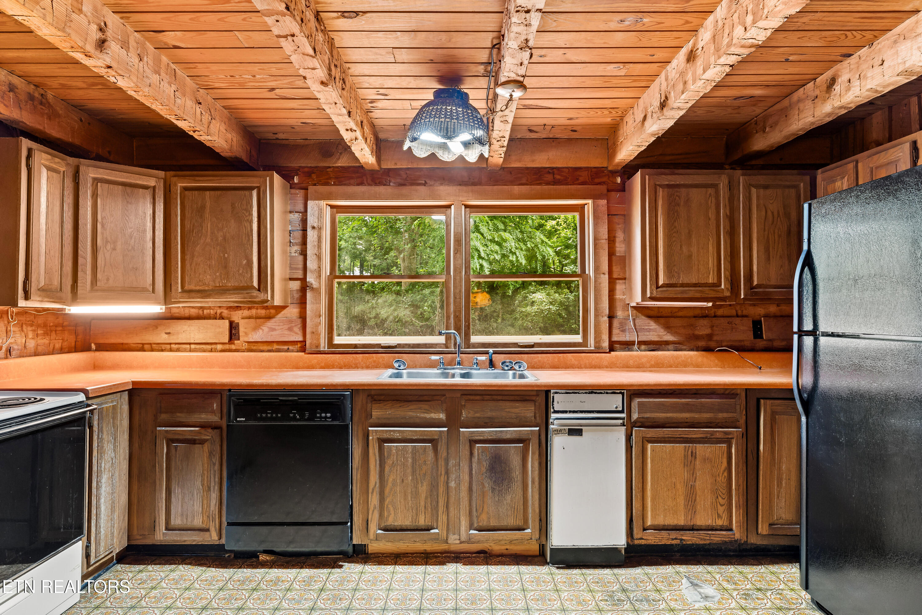 143 Old West Millers Cove Road Walland TN 37886
