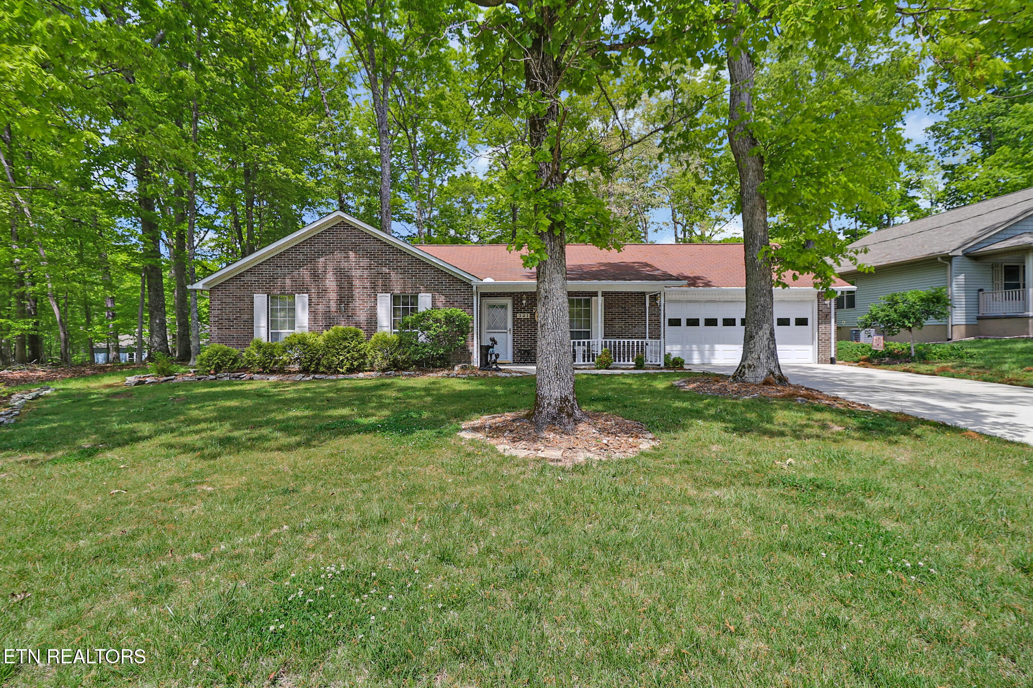 321 Lakeview Drive Crossville TN 38558