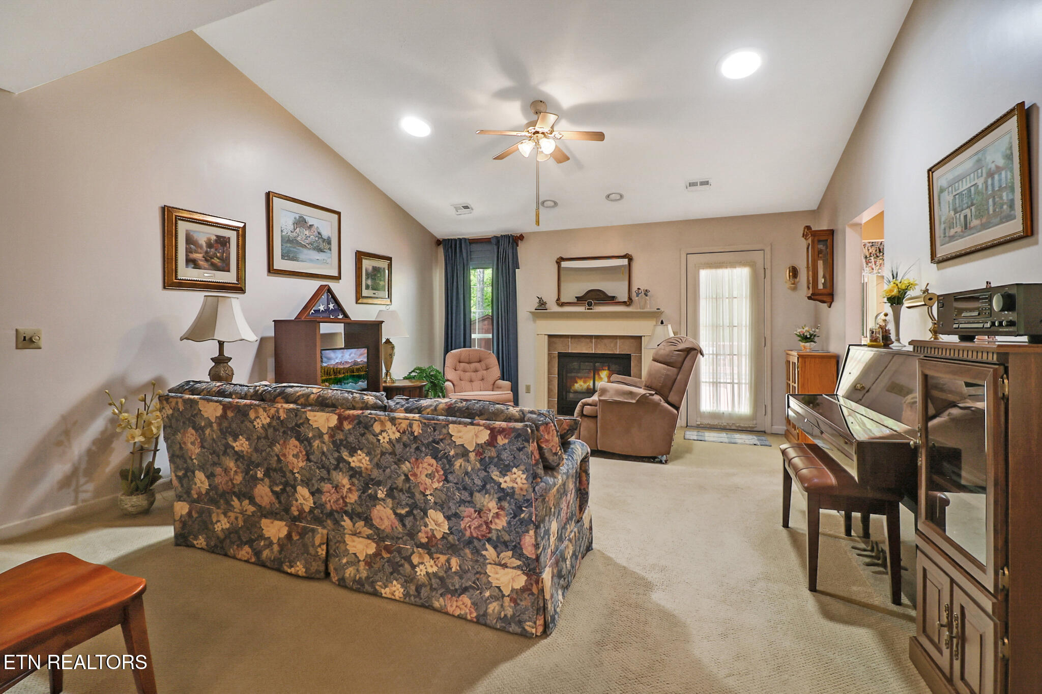 321 Lakeview Drive Crossville TN 38558