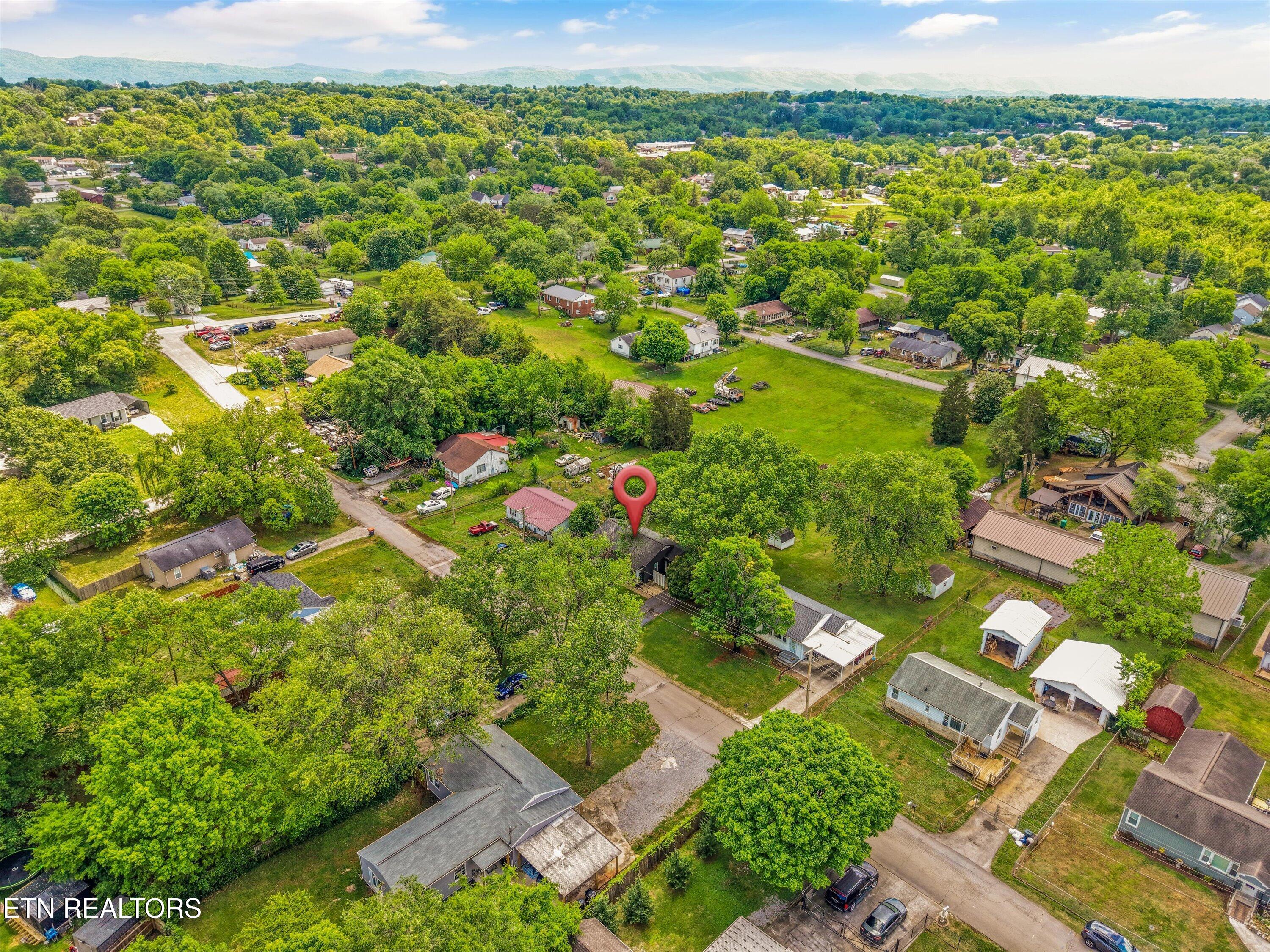 217 Meade Street Maryville TN 37804