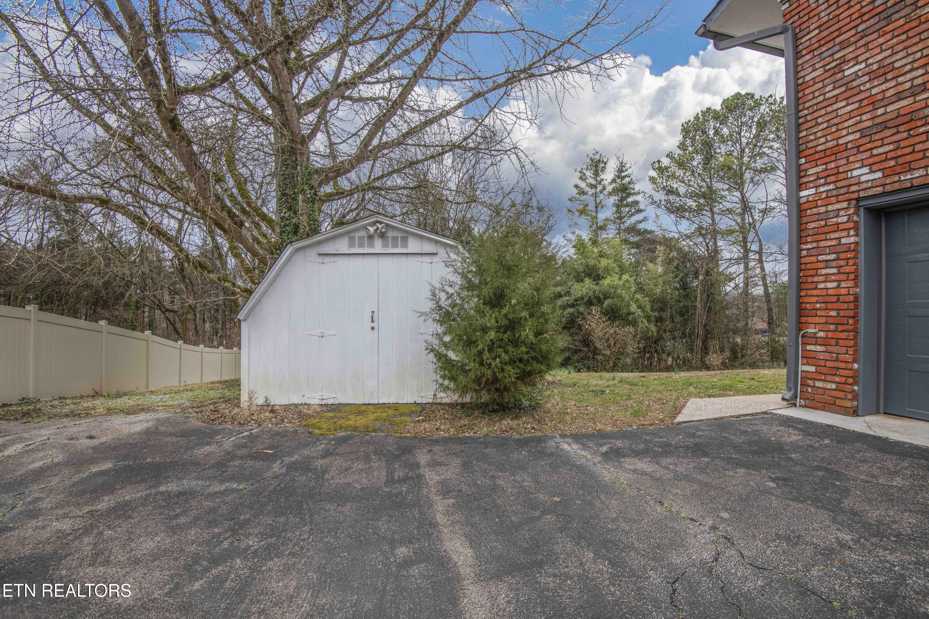 9620 Tallahassee Lane Knoxville TN 37923