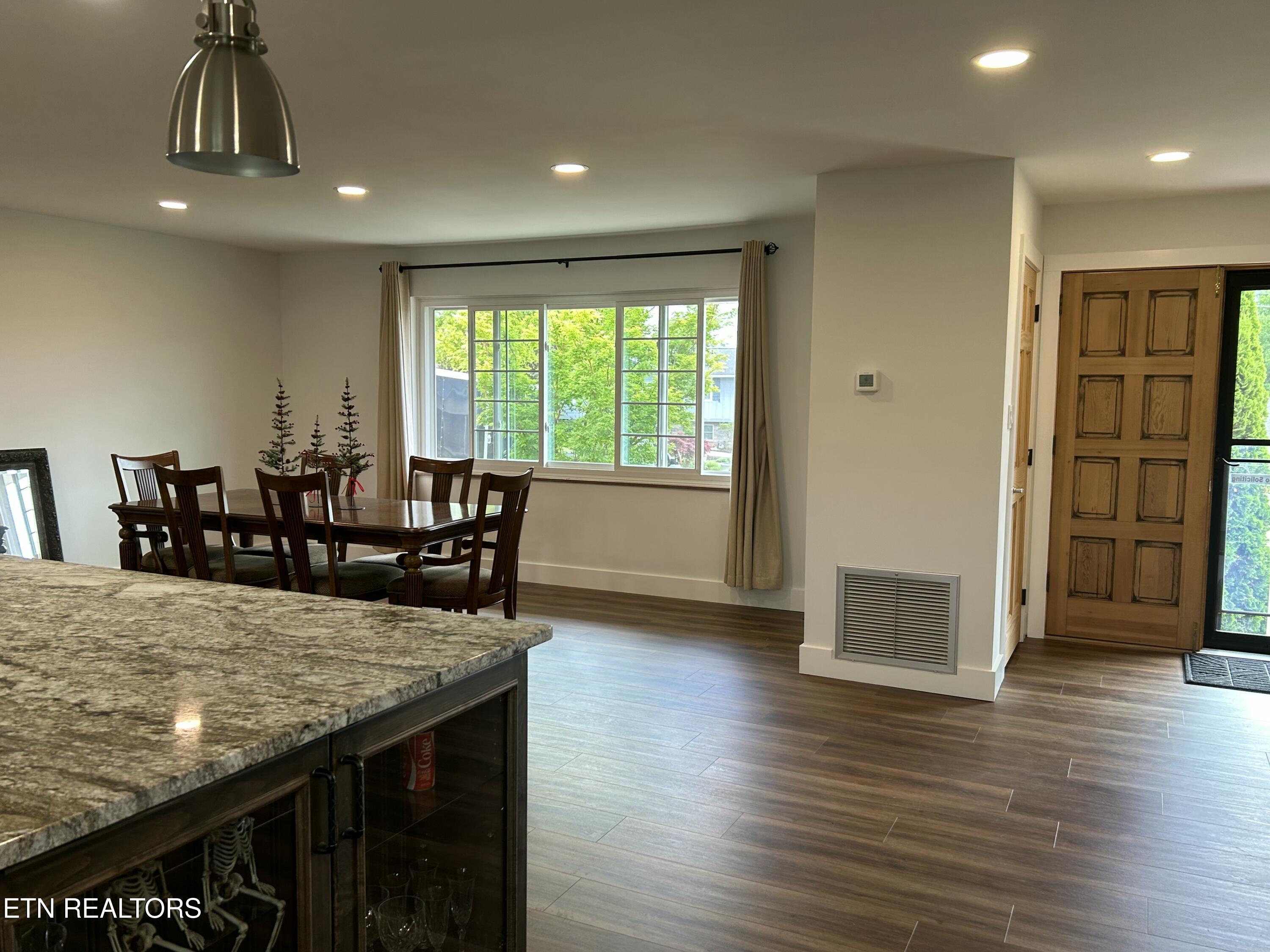 323 Logan Street Seymour TN 37865