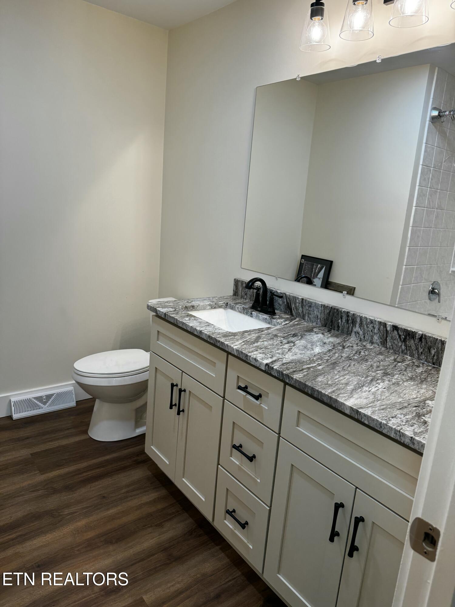 323 Logan Street Seymour TN 37865