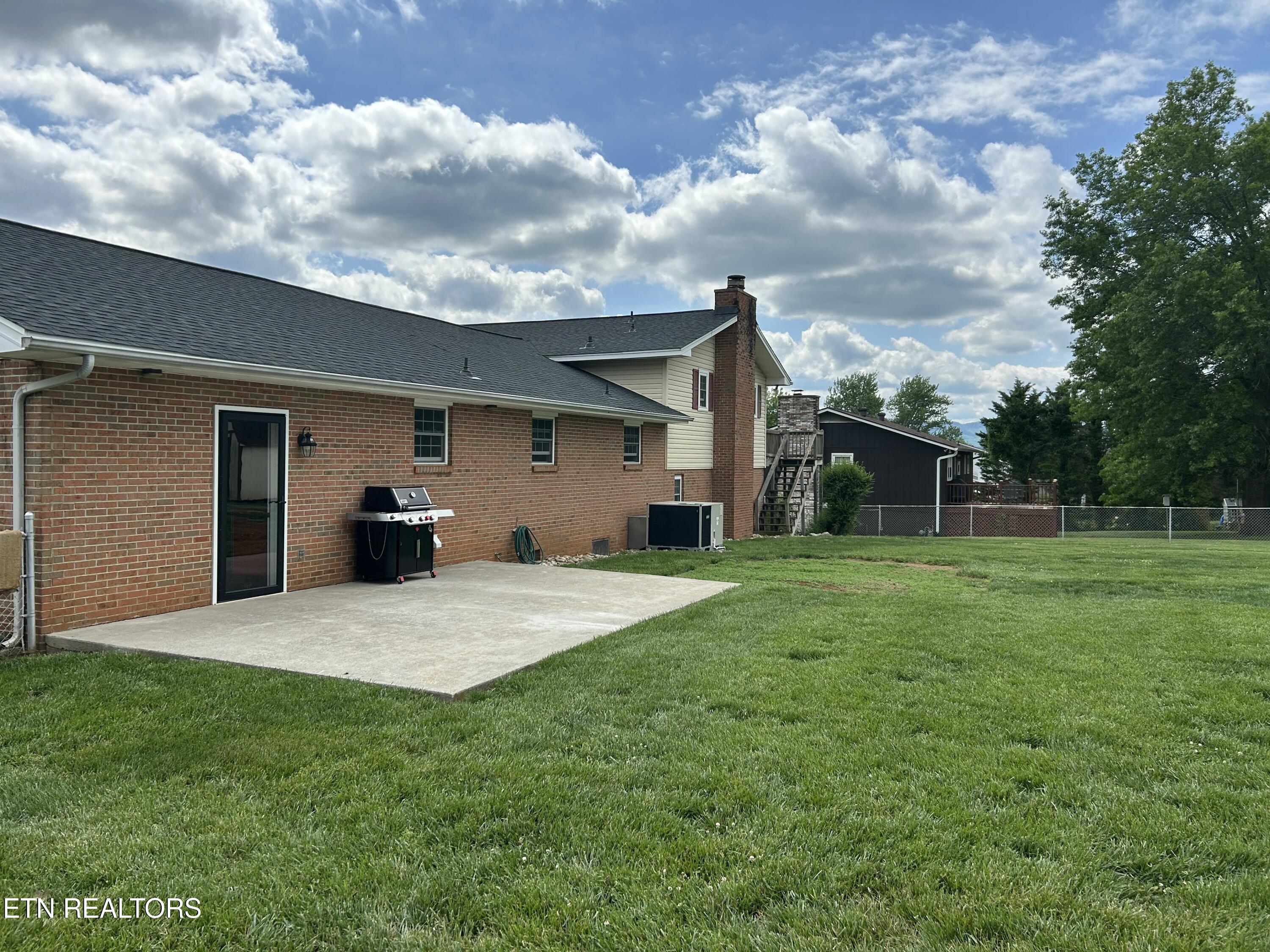 323 Logan Street Seymour TN 37865