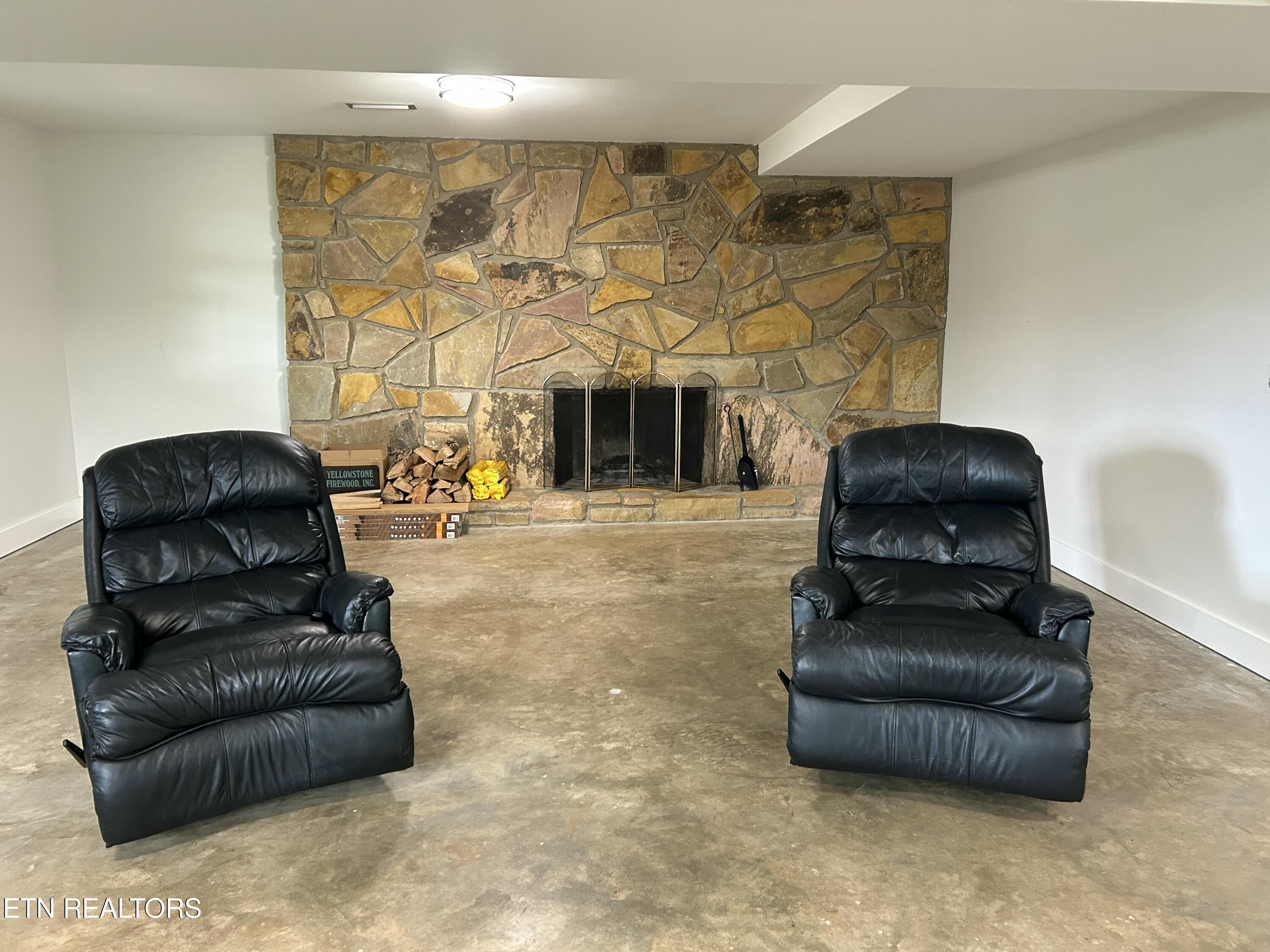 323 Logan Street Seymour TN 37865