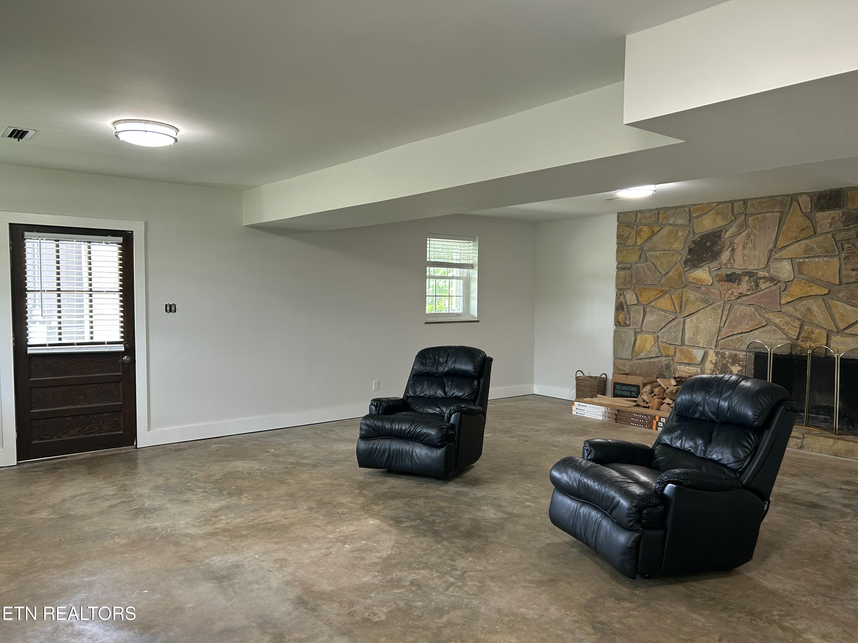 323 Logan Street Seymour TN 37865
