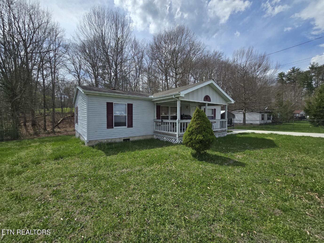 339 Edgewood Boulevard Oneida TN 37841