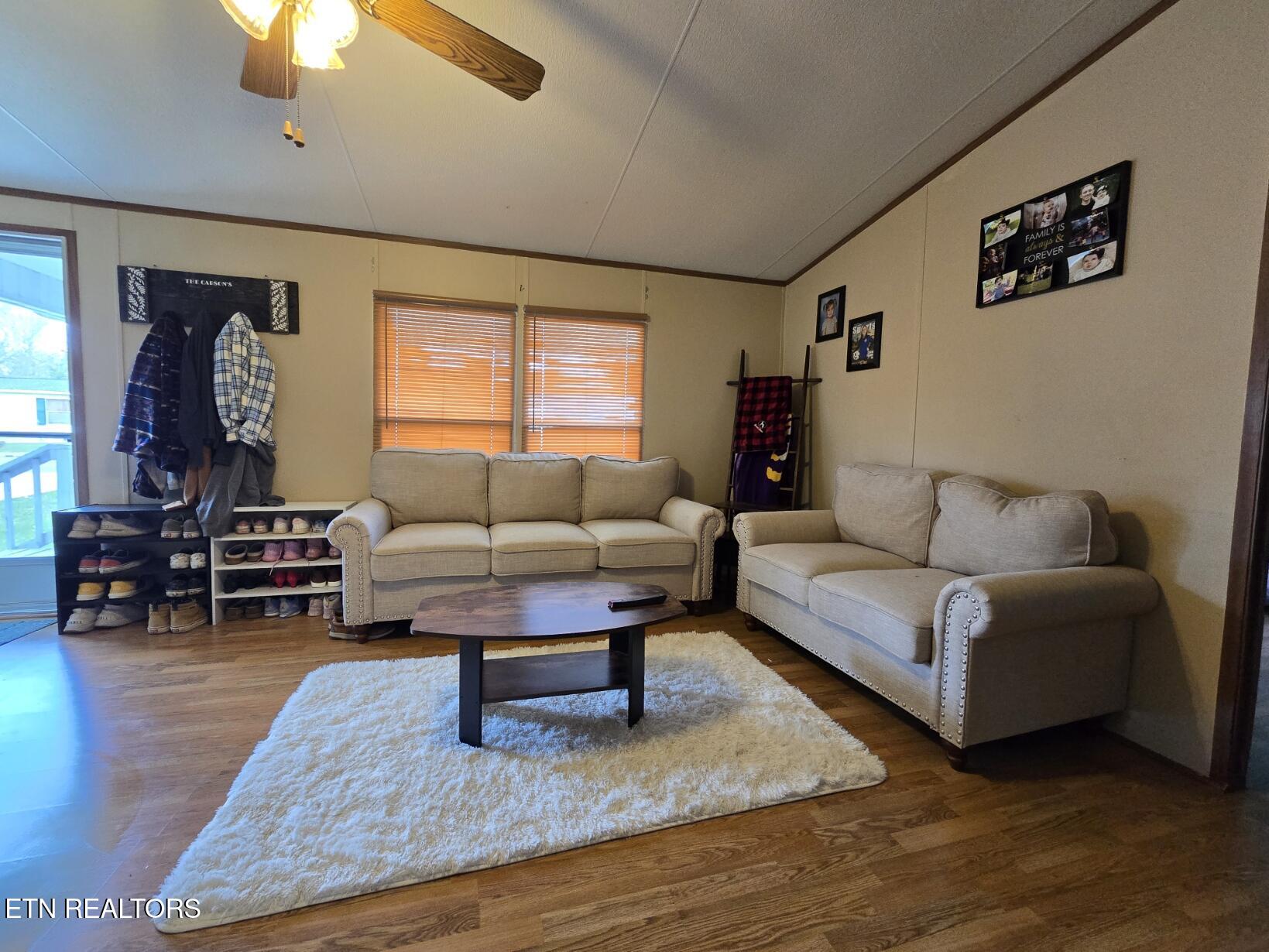 339 Edgewood Boulevard Oneida TN 37841