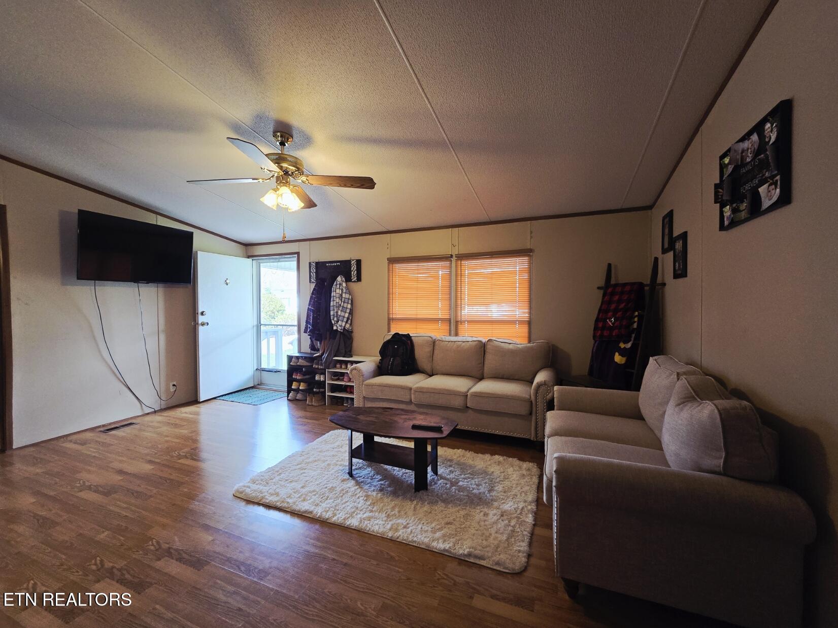 339 Edgewood Boulevard Oneida TN 37841