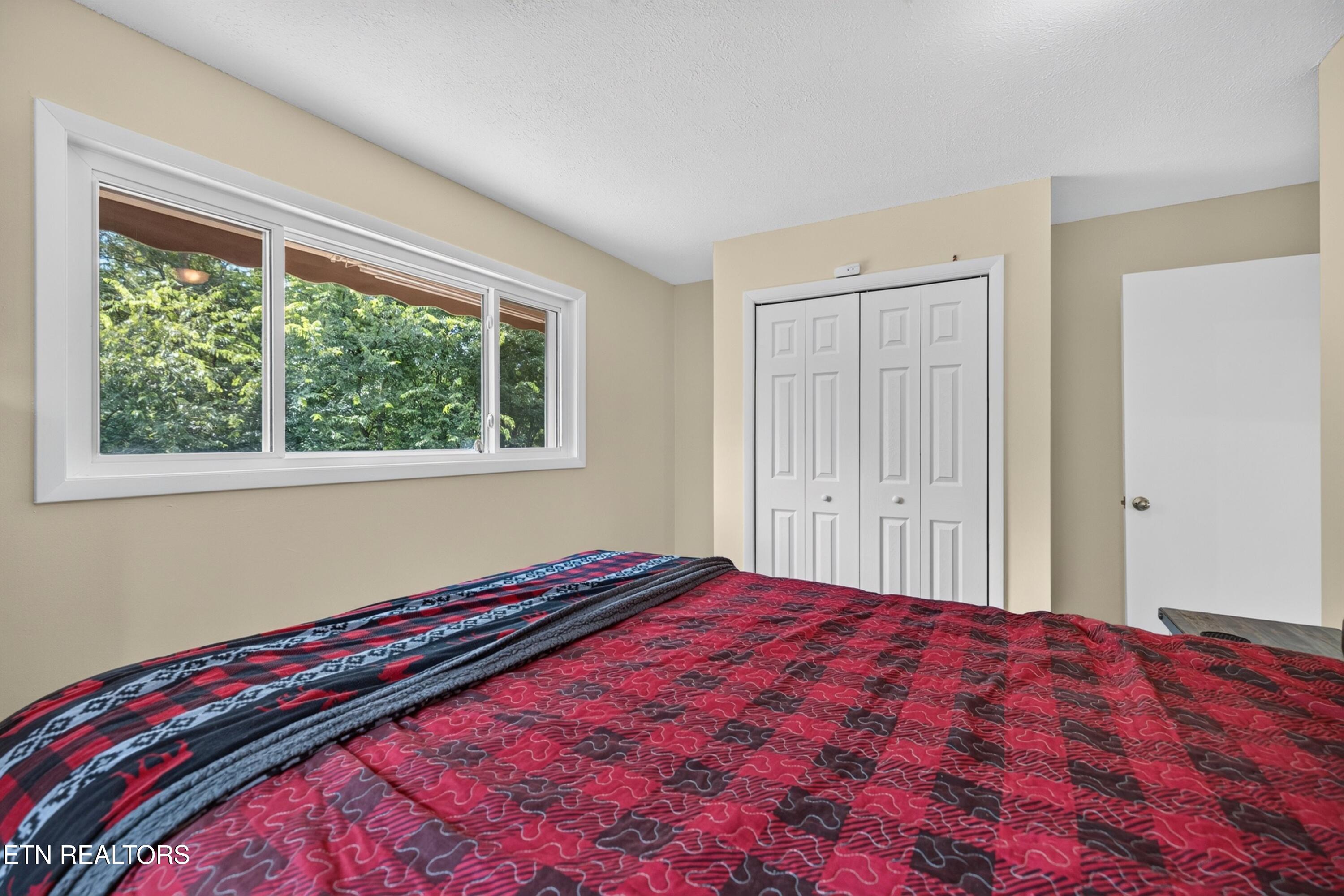 2829 Indian Creek Road Dandridge TN 37725