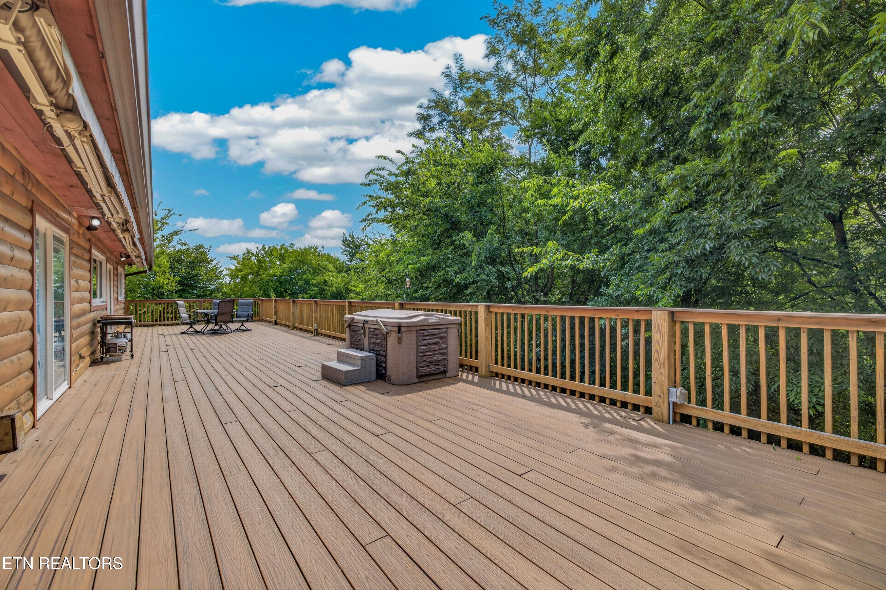 2829 Indian Creek Road Dandridge TN 37725
