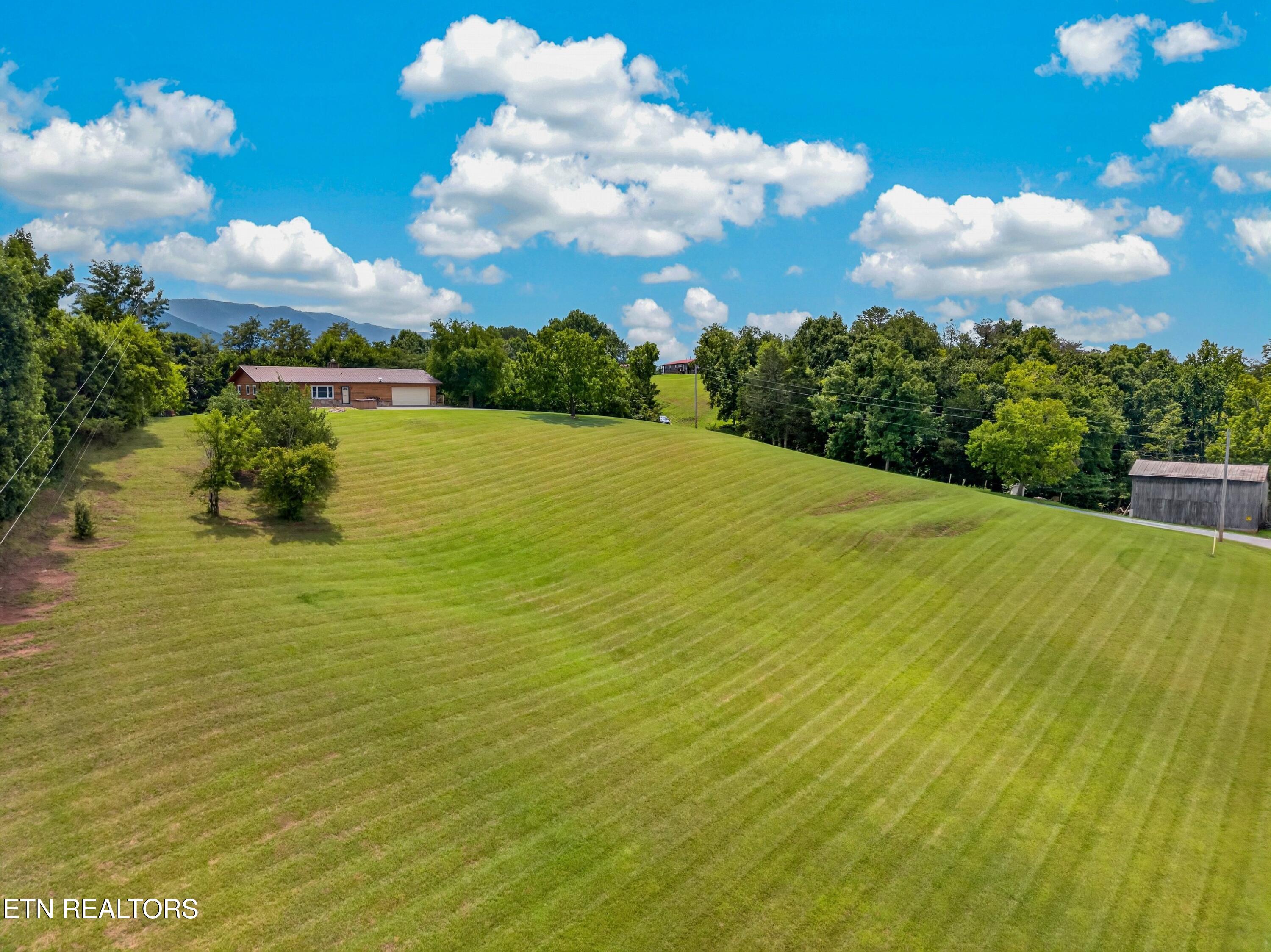 2829 Indian Creek Road Dandridge TN 37725