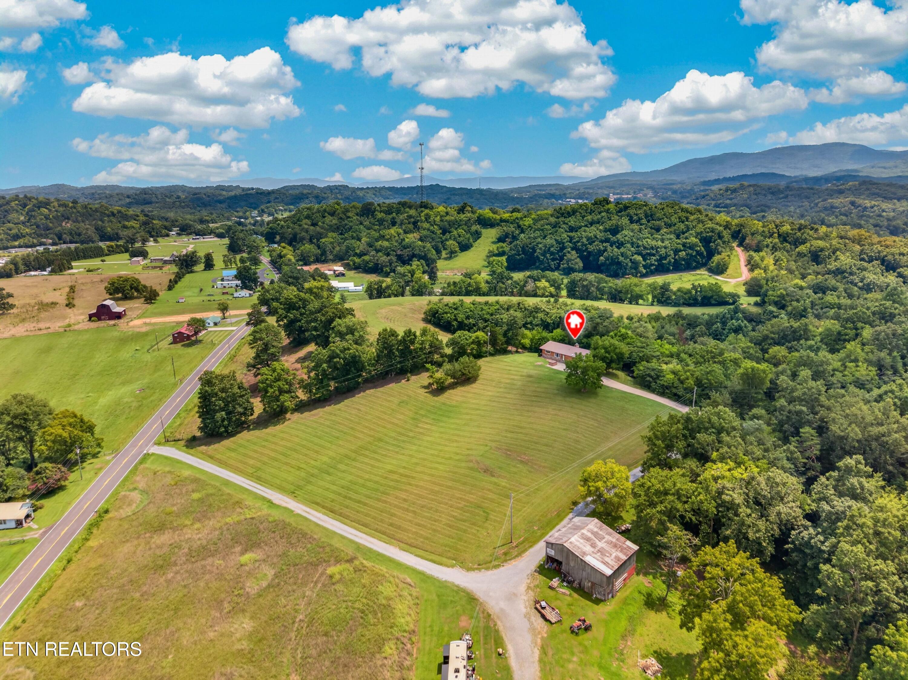 2829 Indian Creek Road Dandridge TN 37725