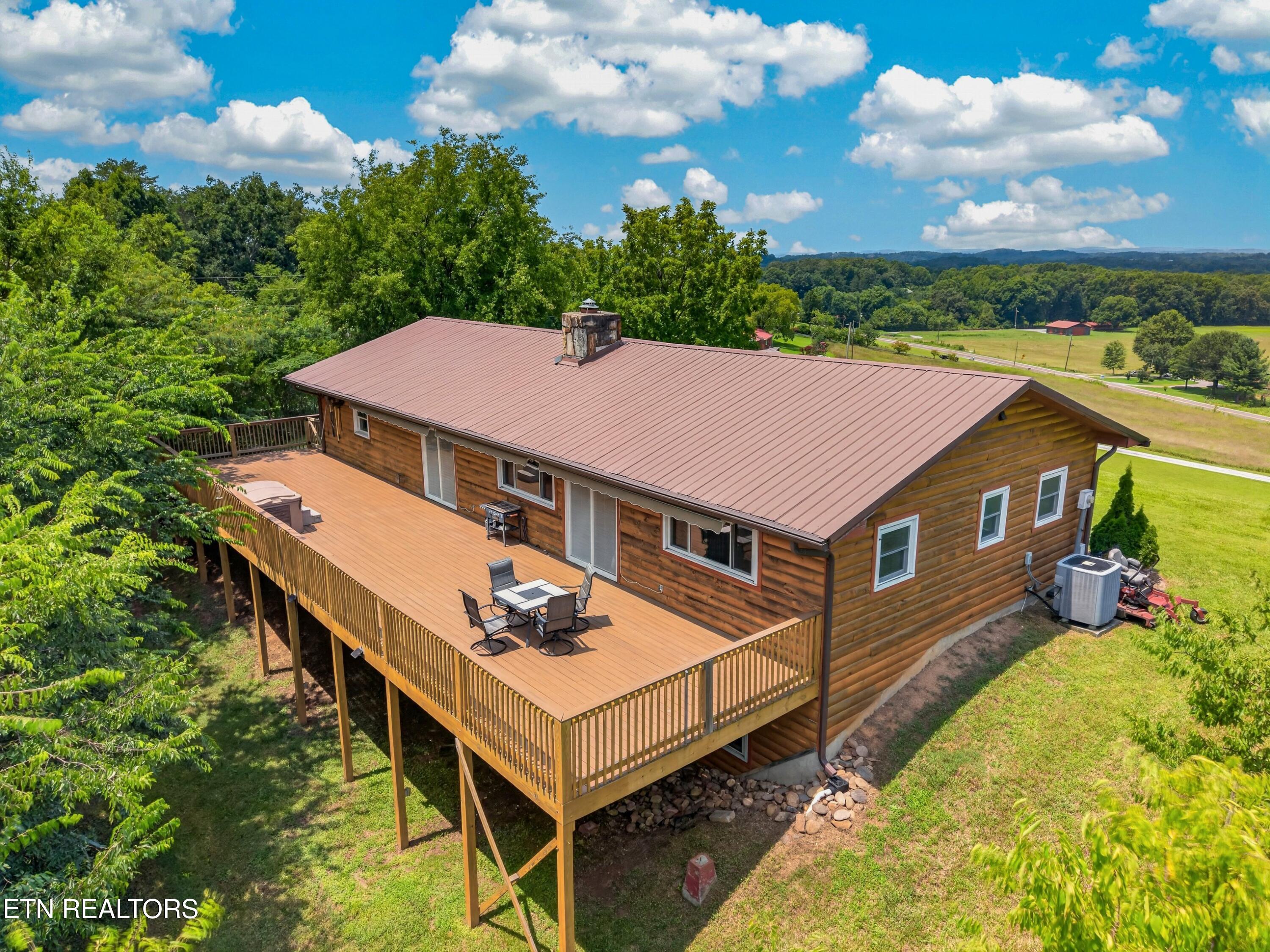 2829 Indian Creek Road Dandridge TN 37725
