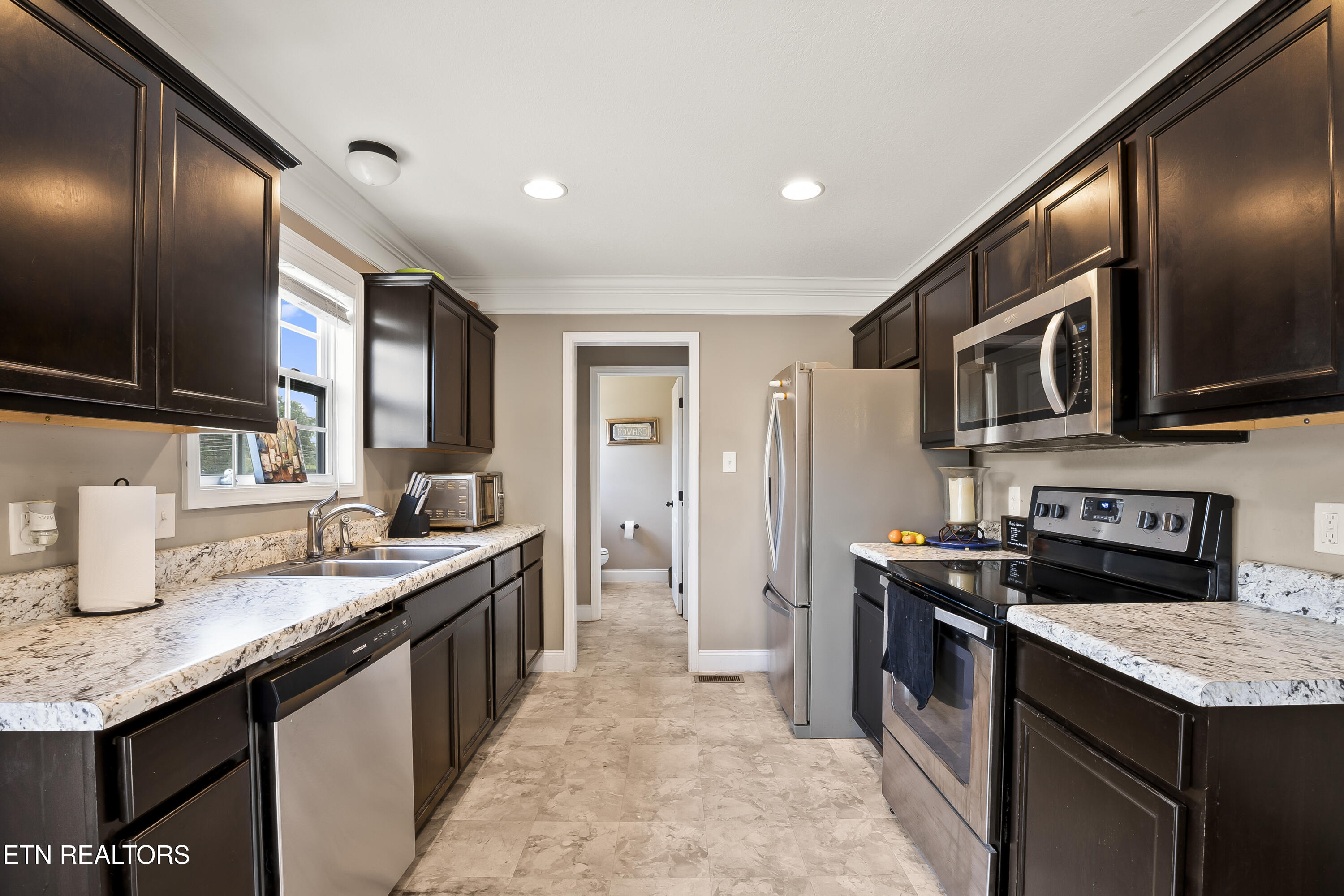 1904 Mahogany Wood Trail Knoxville TN 37920