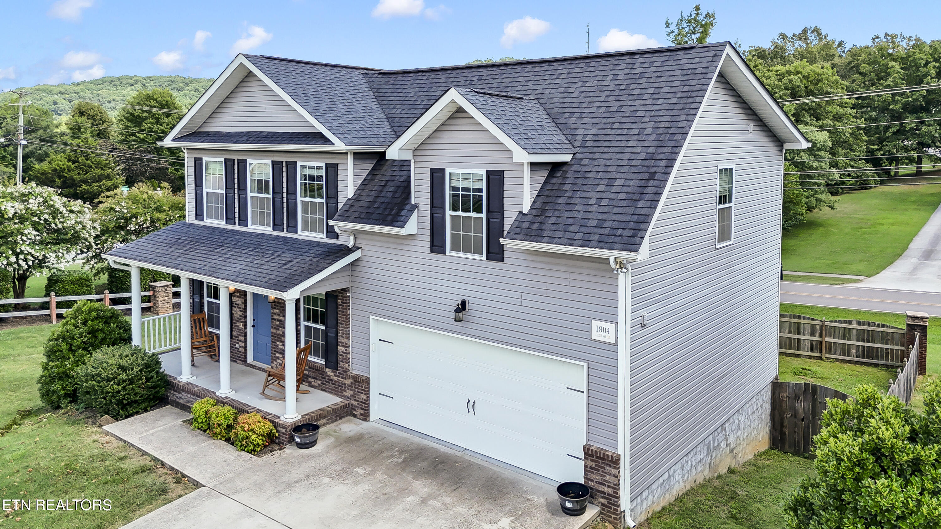 1904 Mahogany Wood Trail Knoxville TN 37920