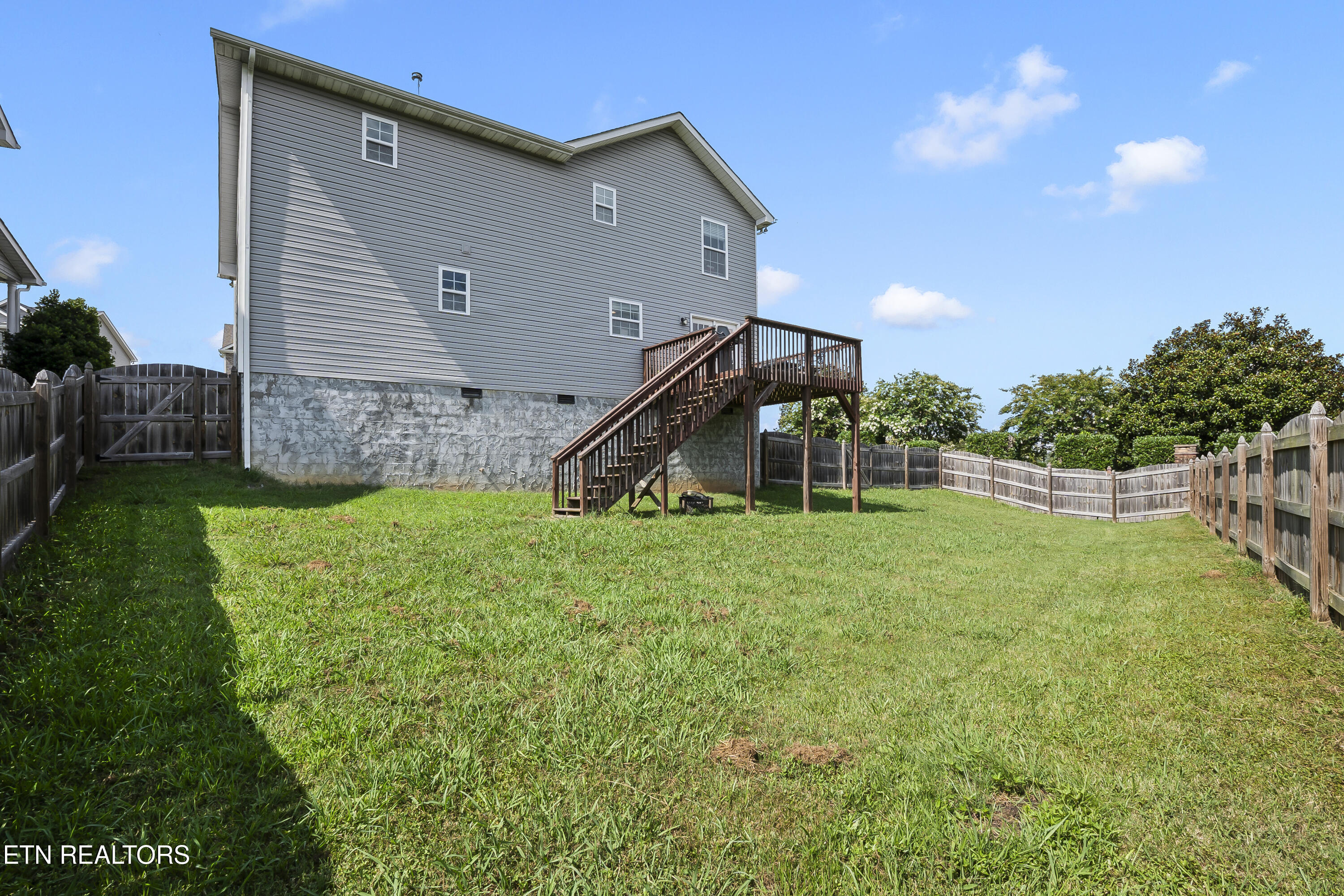 1904 Mahogany Wood Trail Knoxville TN 37920