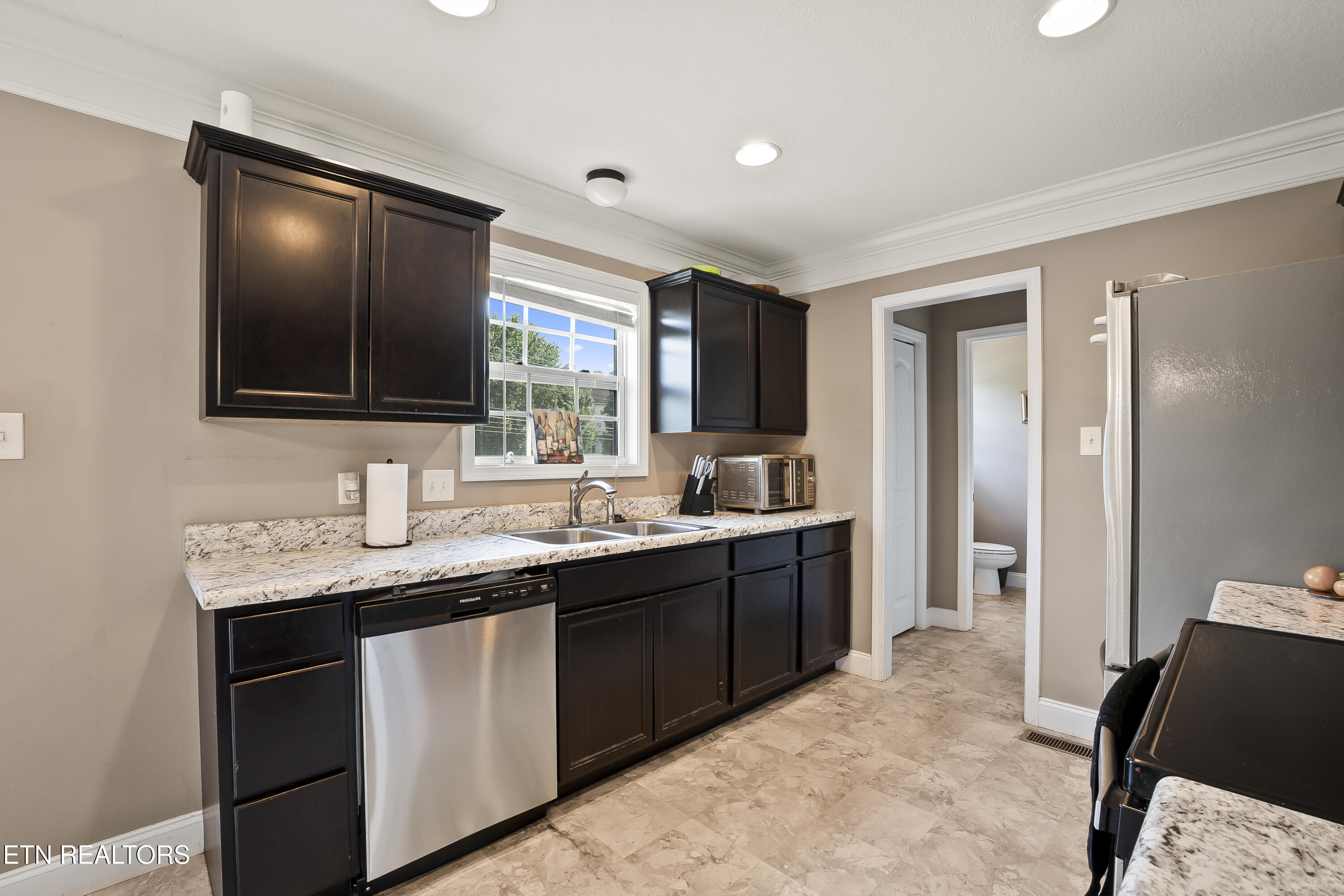 1904 Mahogany Wood Trail Knoxville TN 37920