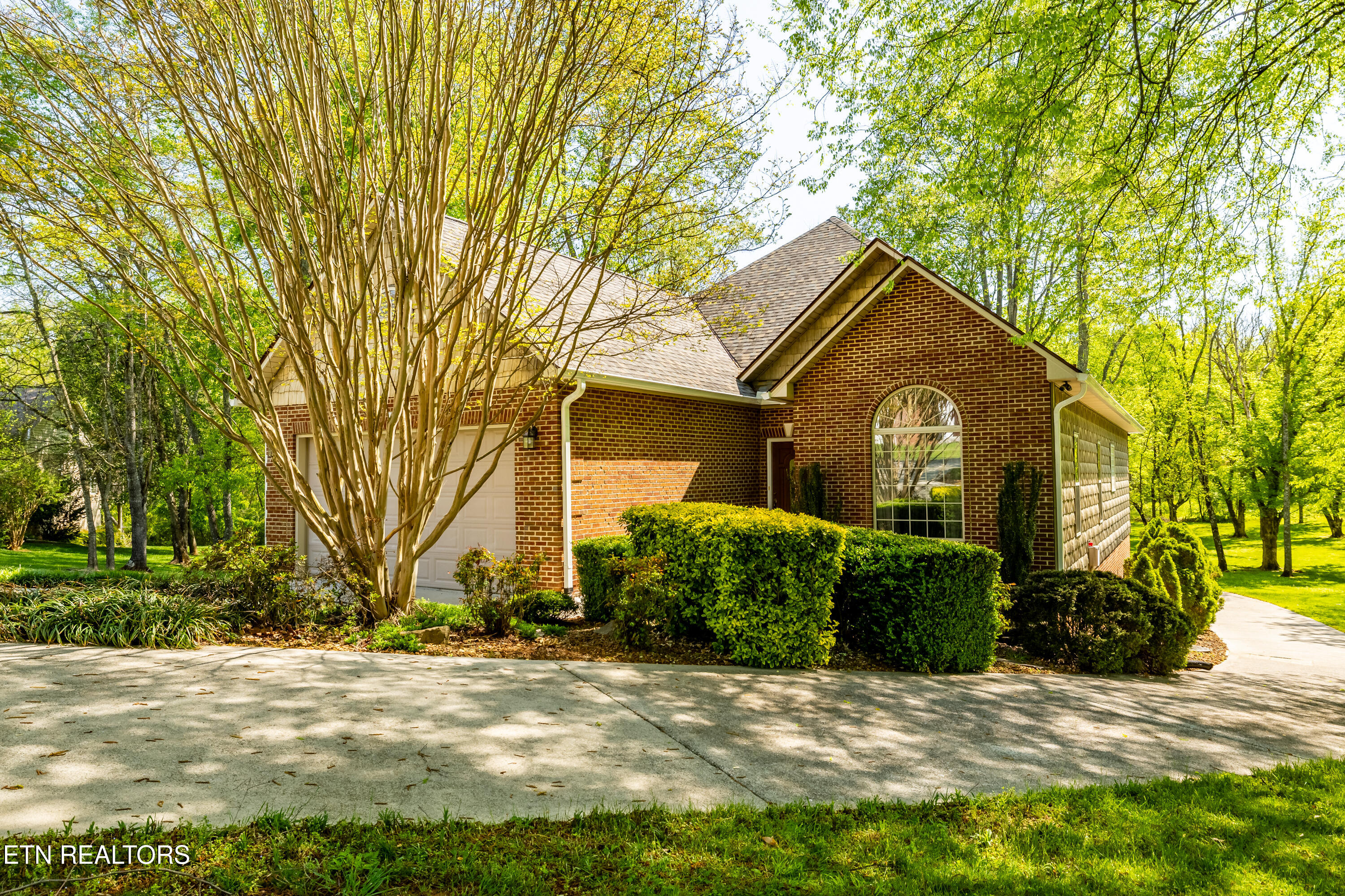 1304 Apache Court Maryville TN 37801