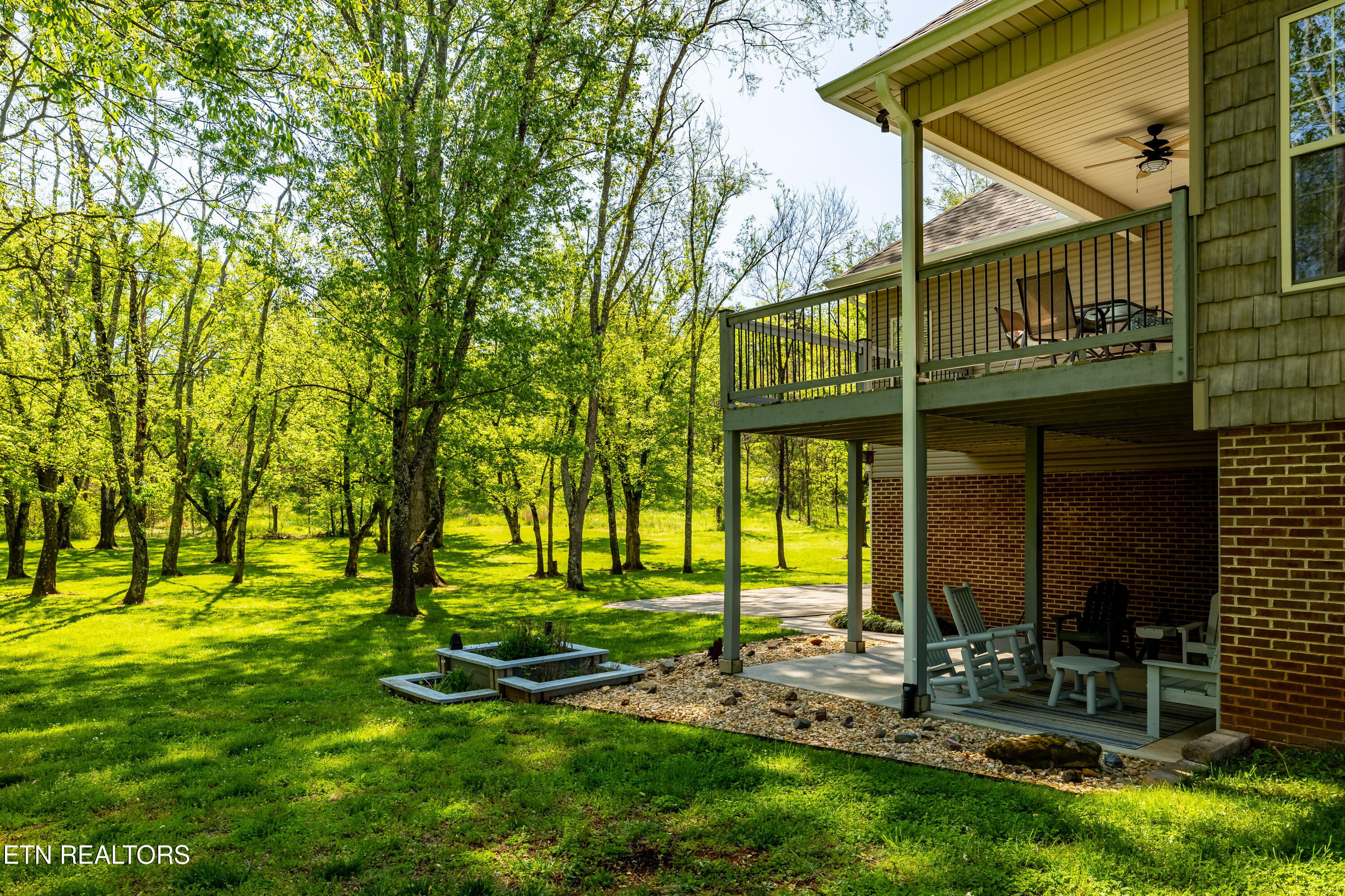 1304 Apache Court Maryville TN 37801