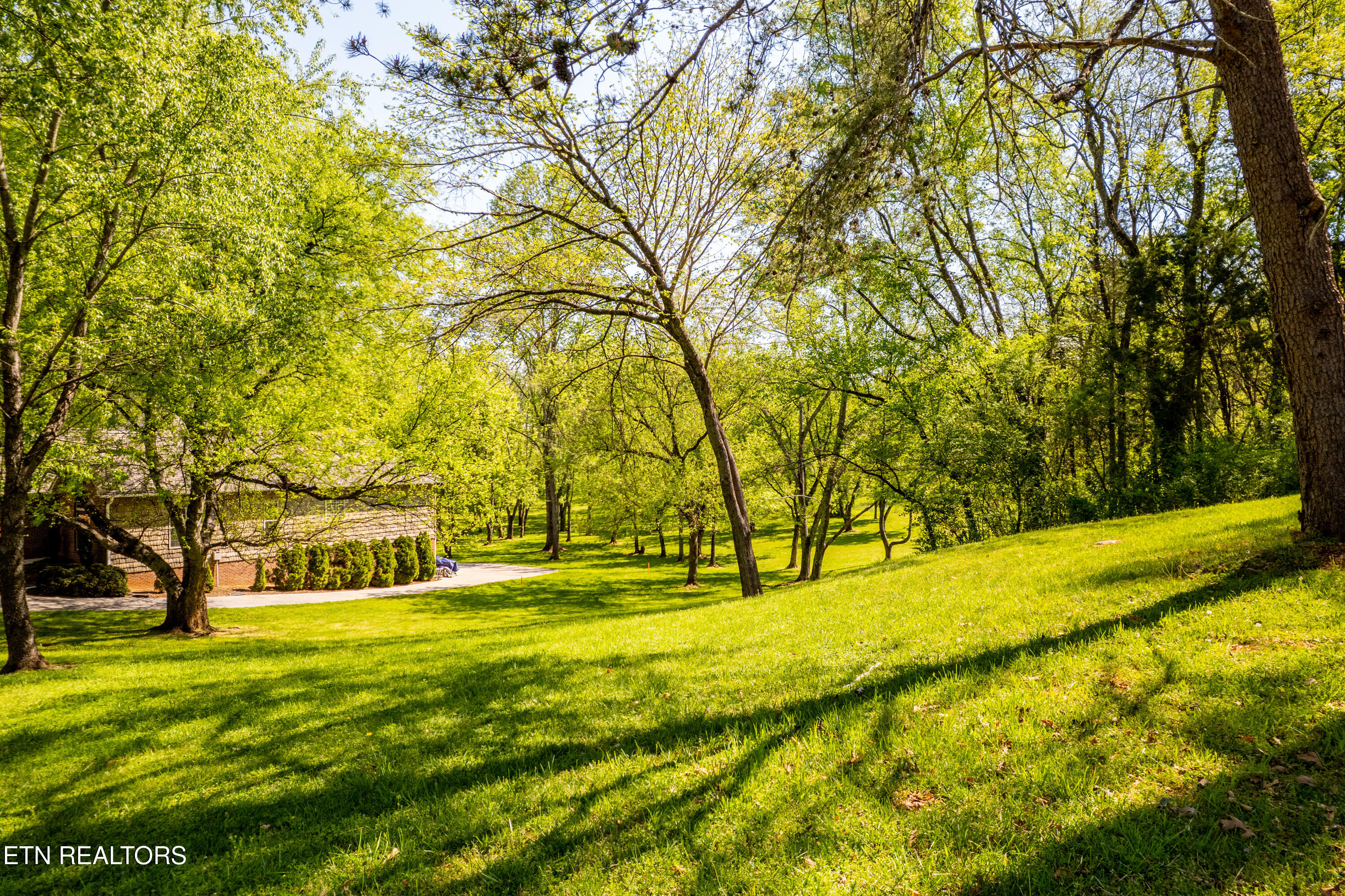 1304 Apache Court Maryville TN 37801