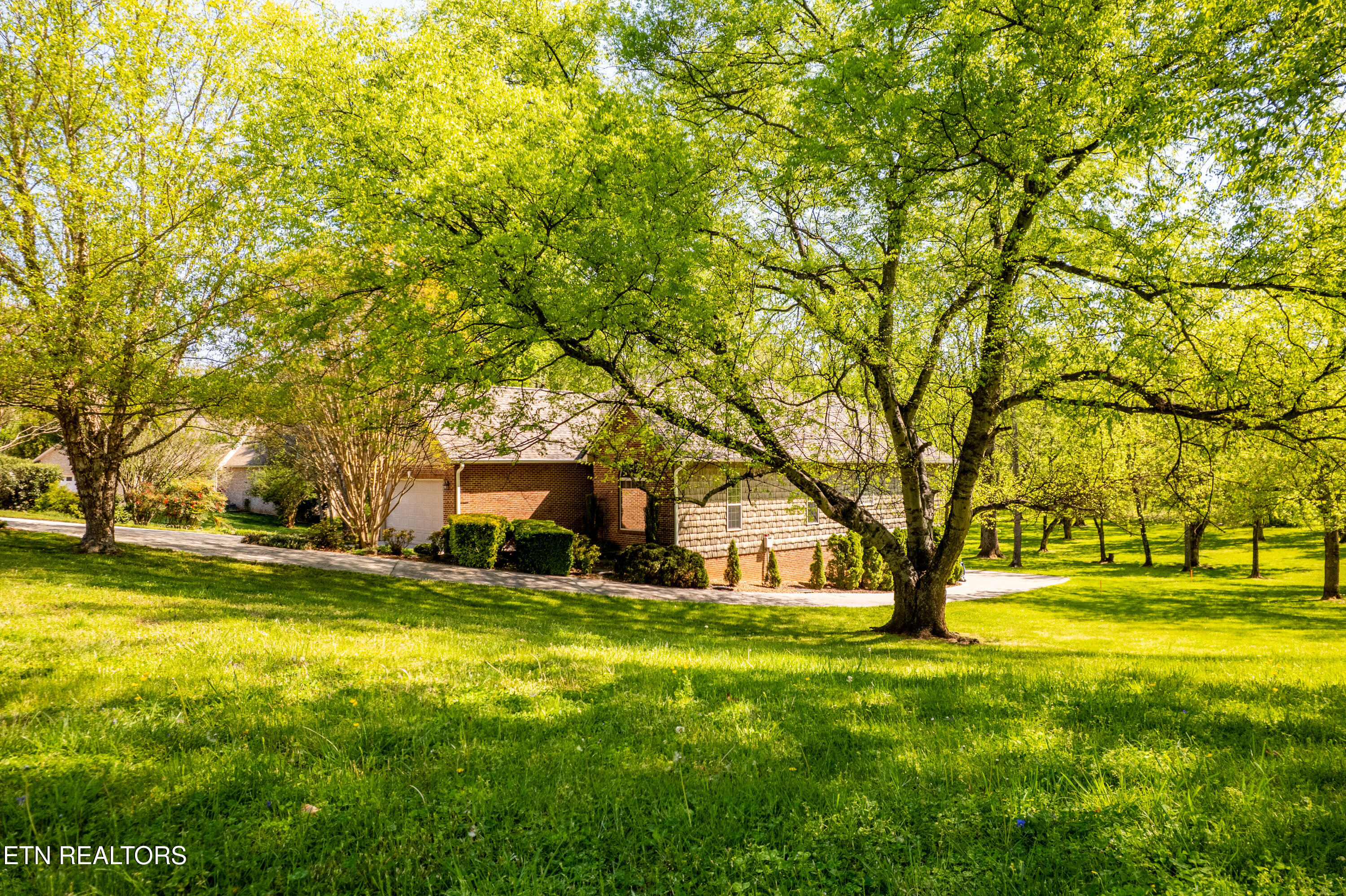 1304 Apache Court Maryville TN 37801