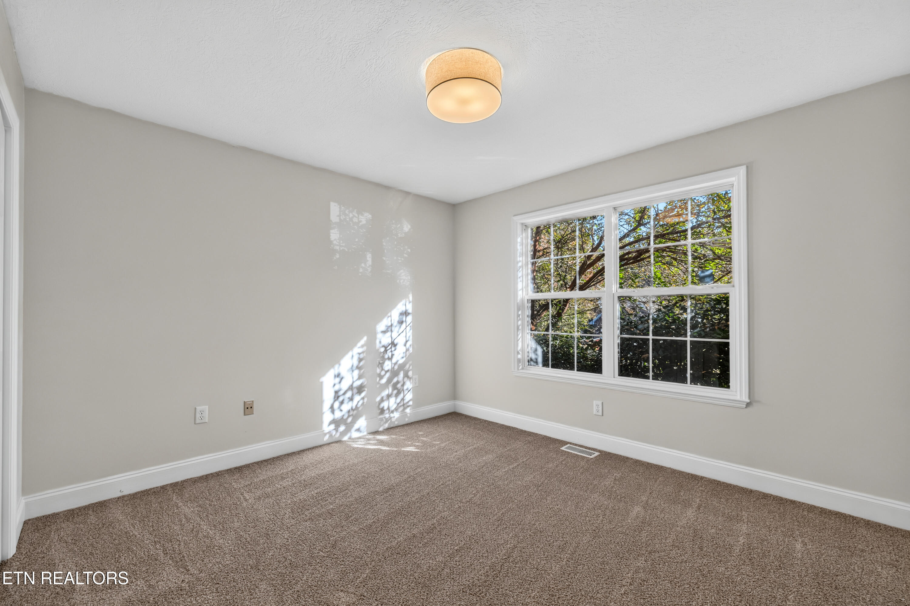 4131 Oakstone Lane Knoxville TN 37918