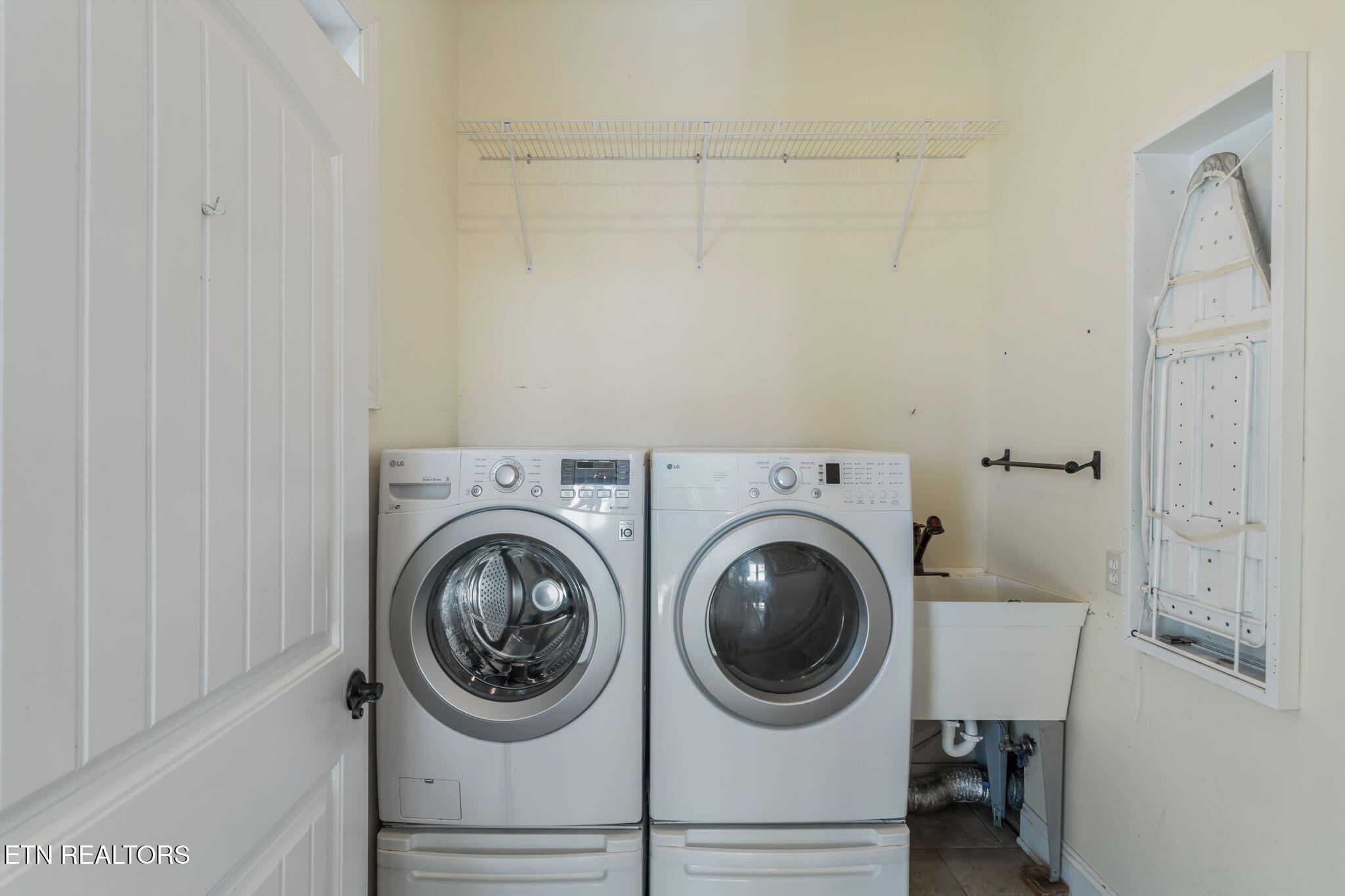 321 Peach Orchard Road Clinton TN 37716
