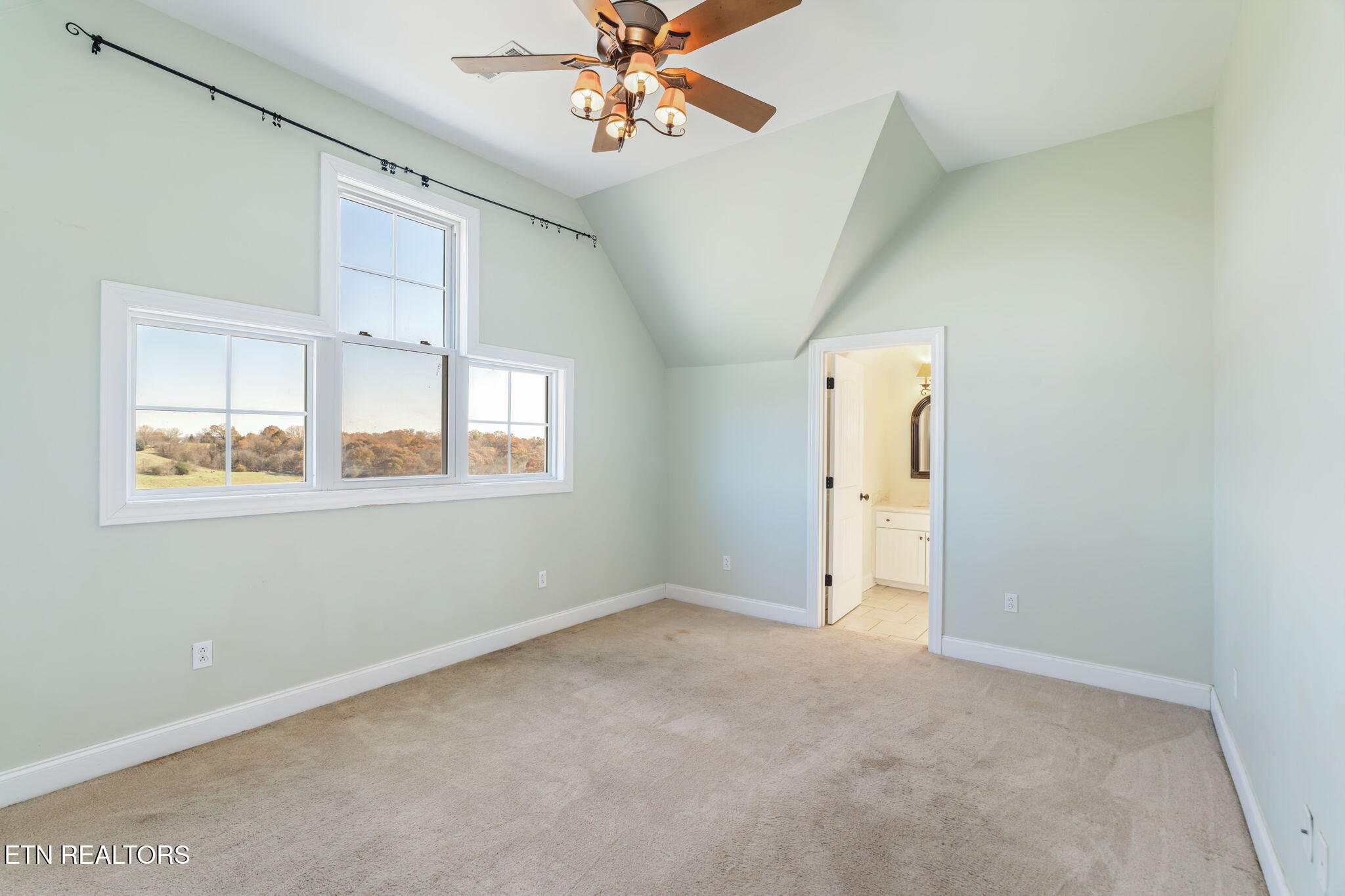 321 Peach Orchard Road Clinton TN 37716
