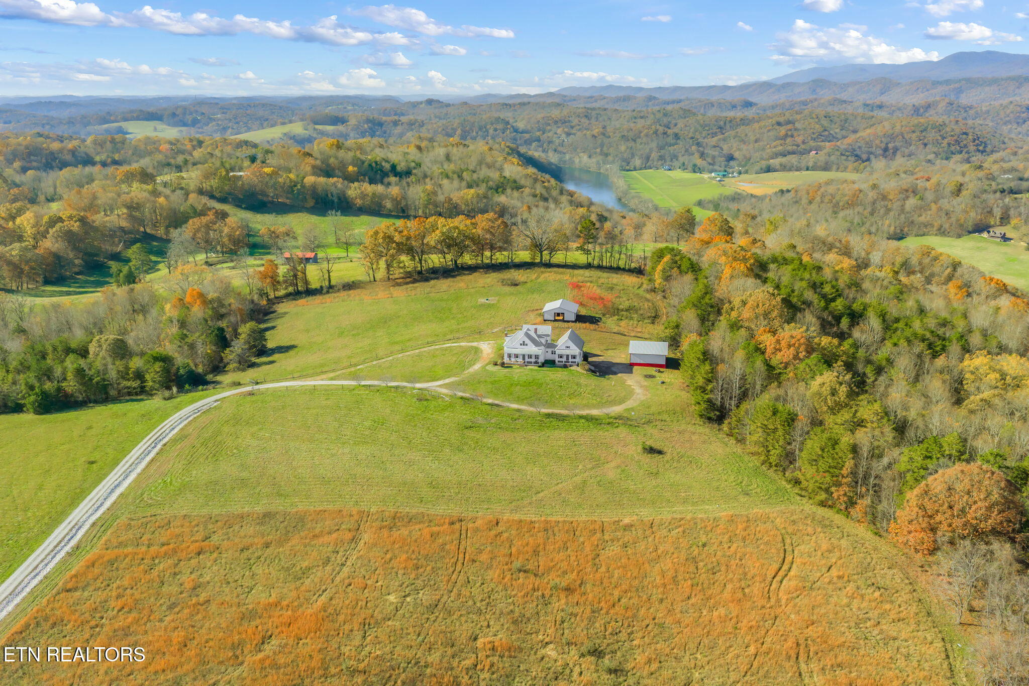 321 Peach Orchard Road Clinton TN 37716